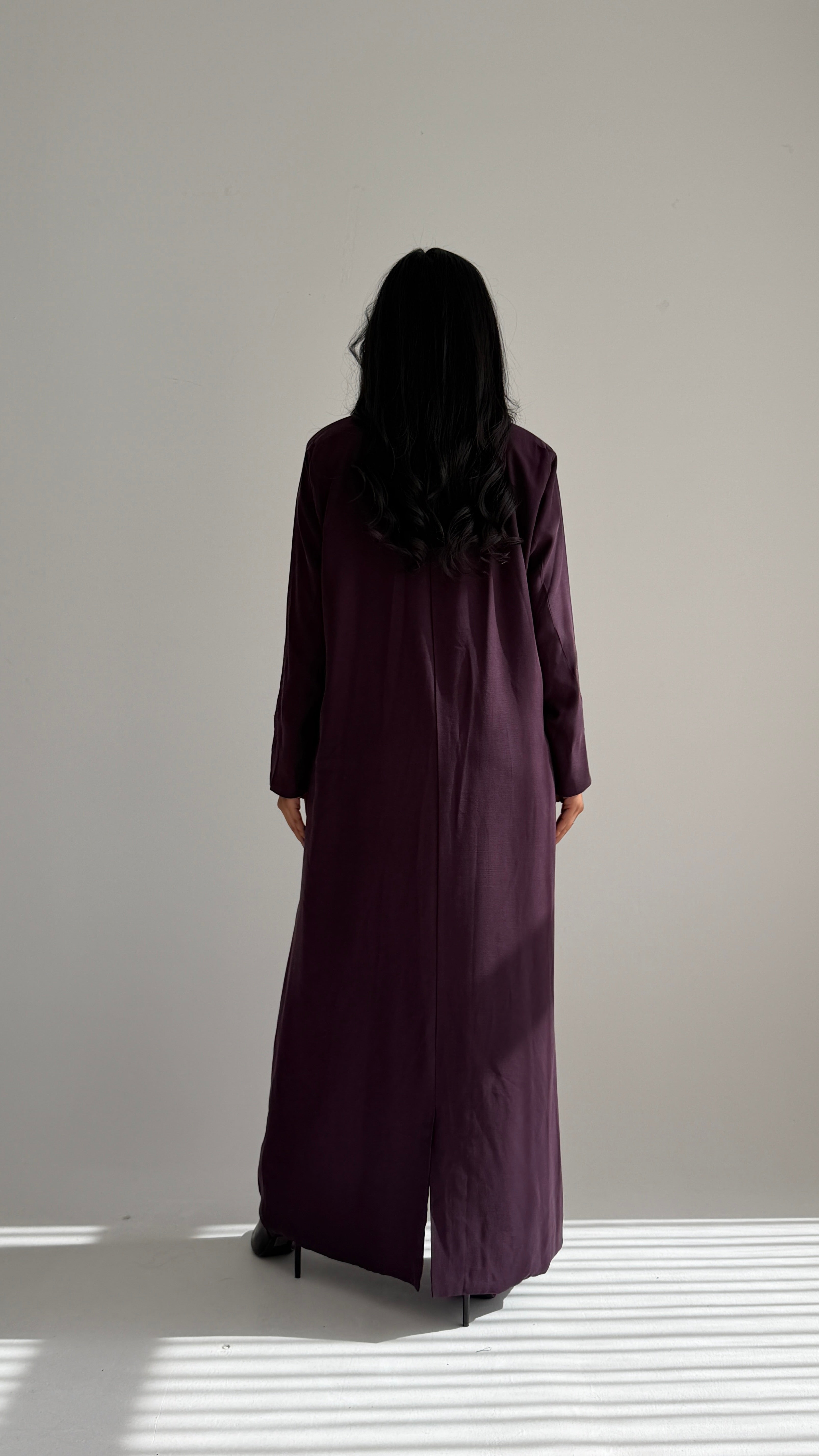 MW645 - Light Crepe Standing with Jacquard Half-Cloche