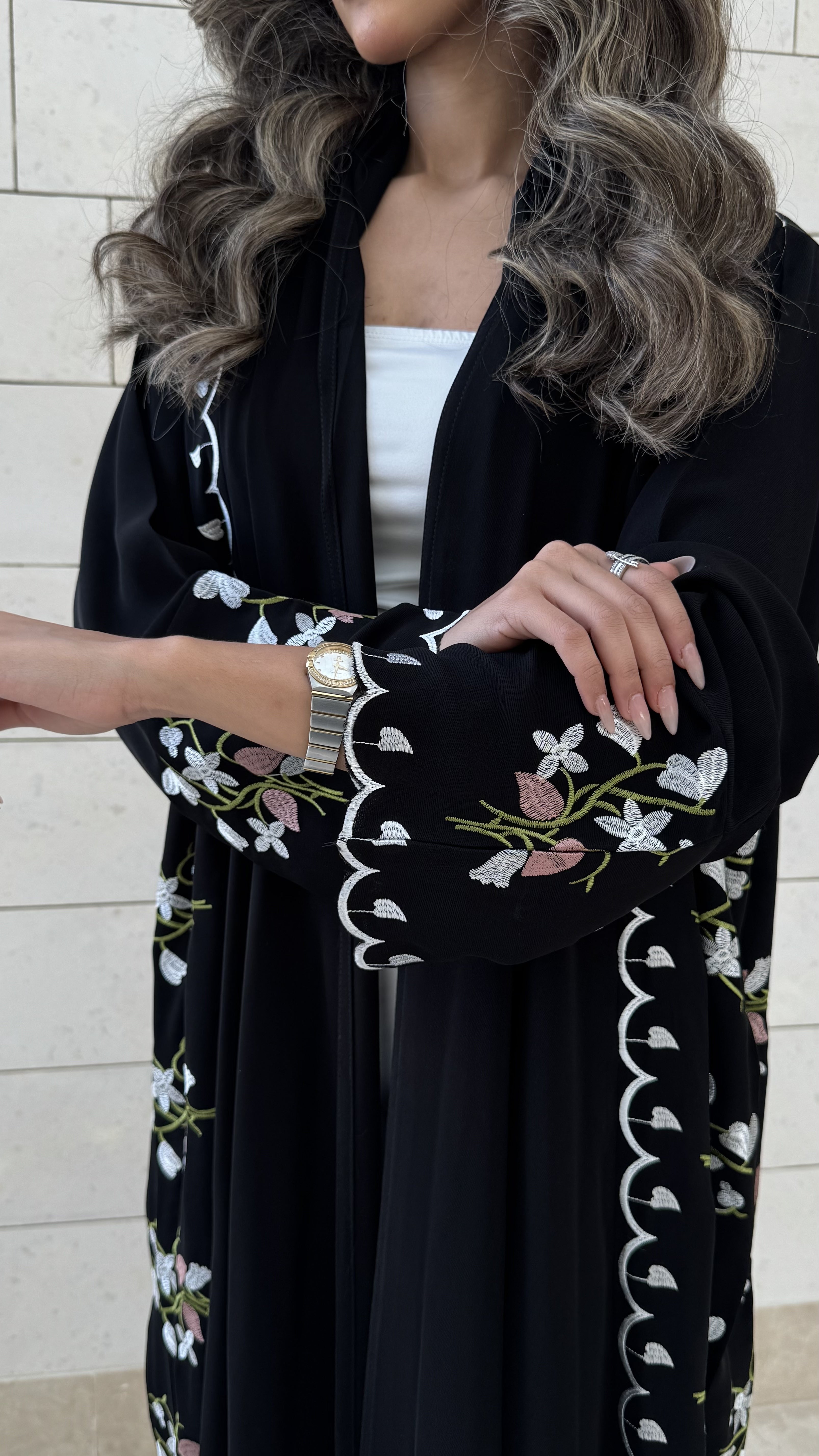 MW645 - Light Crepe Standing with Jacquard Half-Cloche