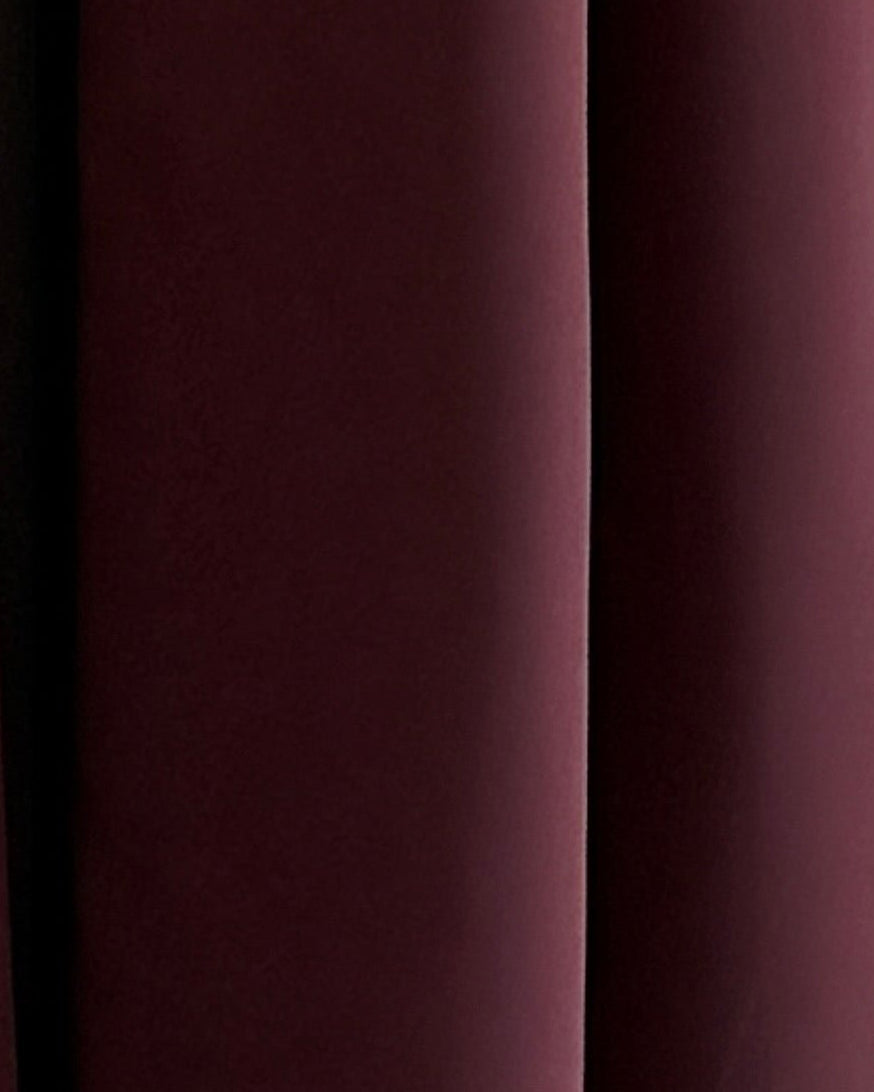 MWT1152 - عباية كريب مع اضافة تخريم صيفي على القماش - Aya