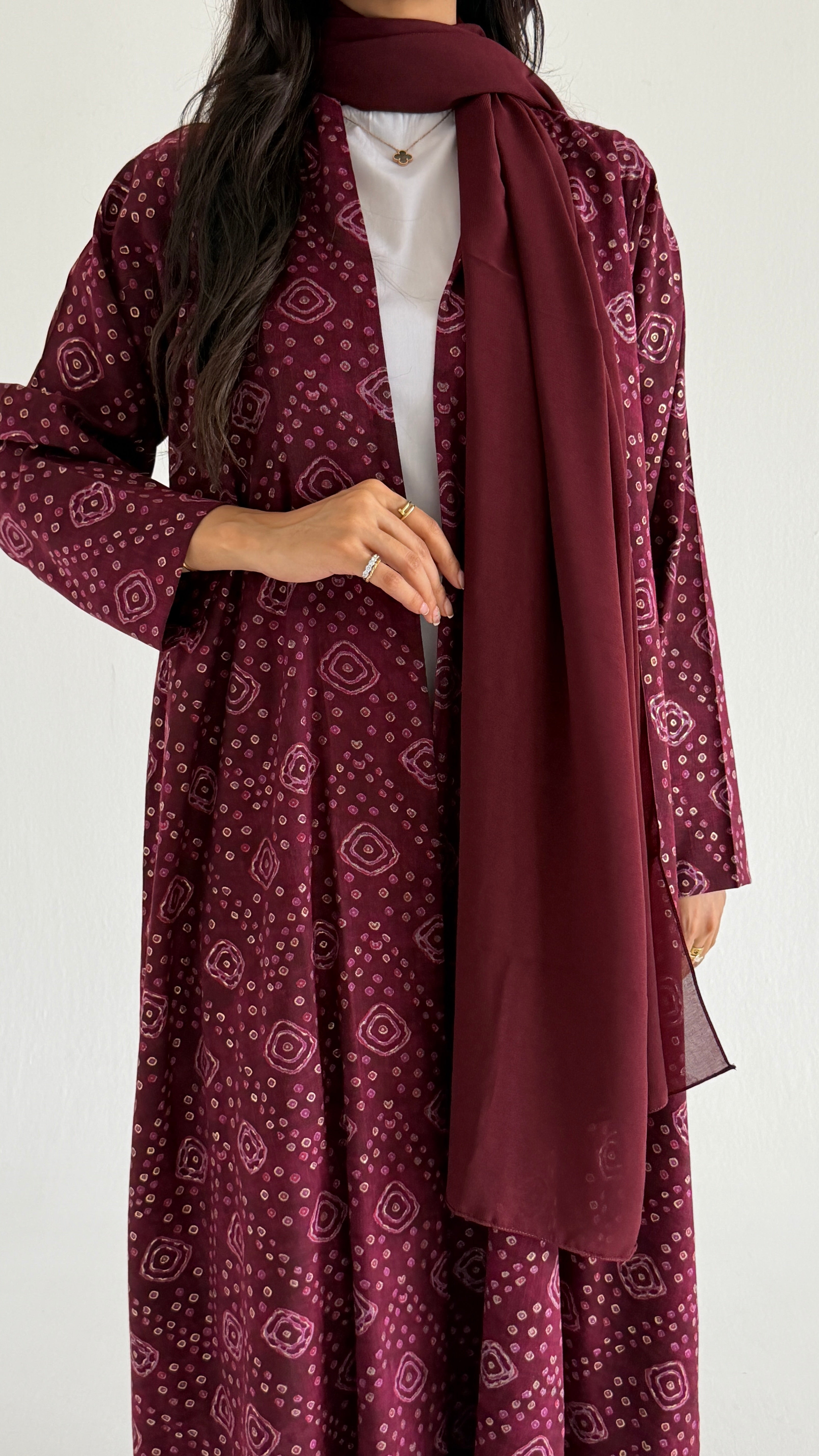 MW2155 - عباية جاكار نص كلوش بزخارف راقي وحصرية - Aya