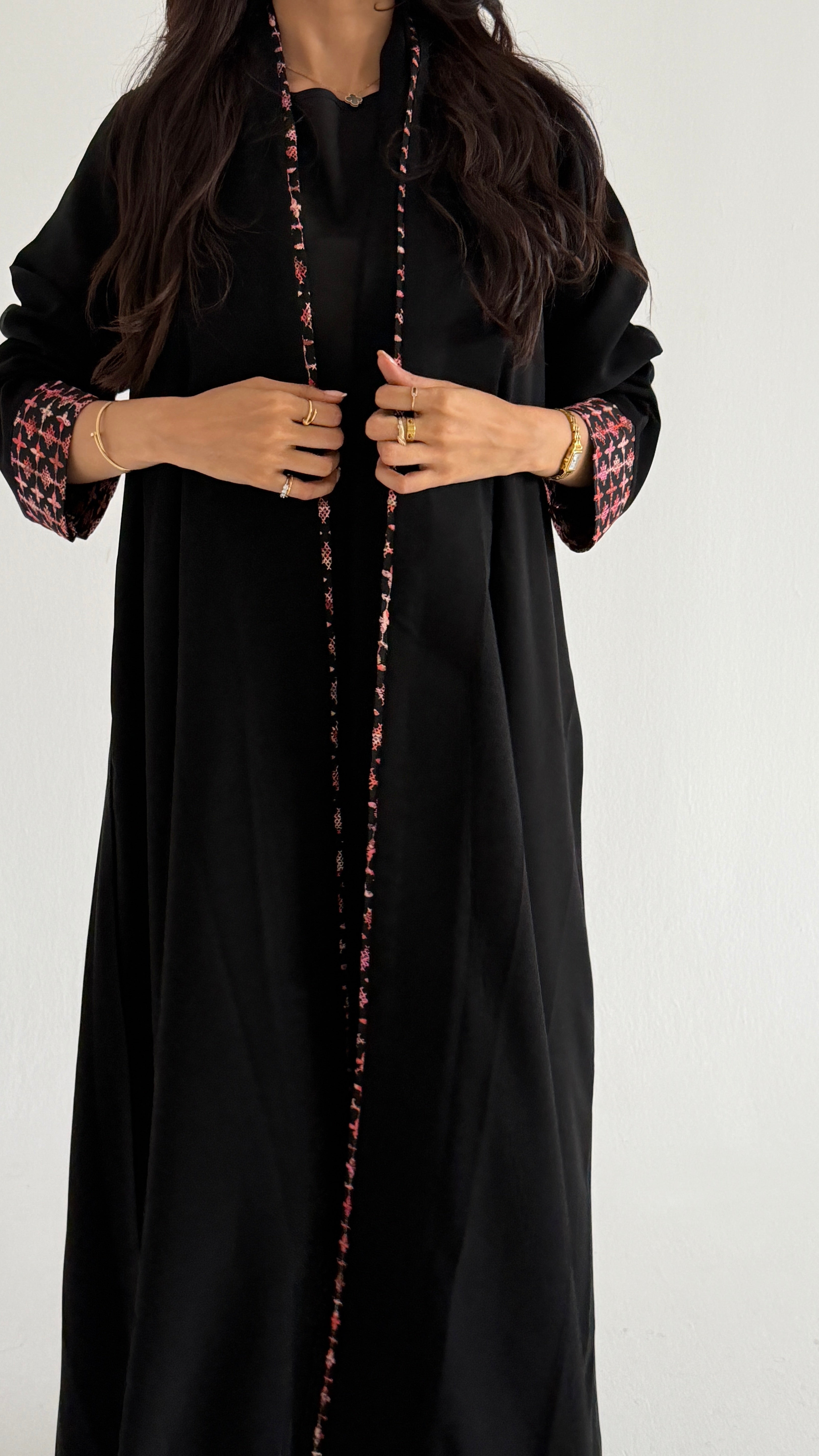 MWT5060 - عباية كريب اسود مع قماش برتقالي قيطان - Aya
