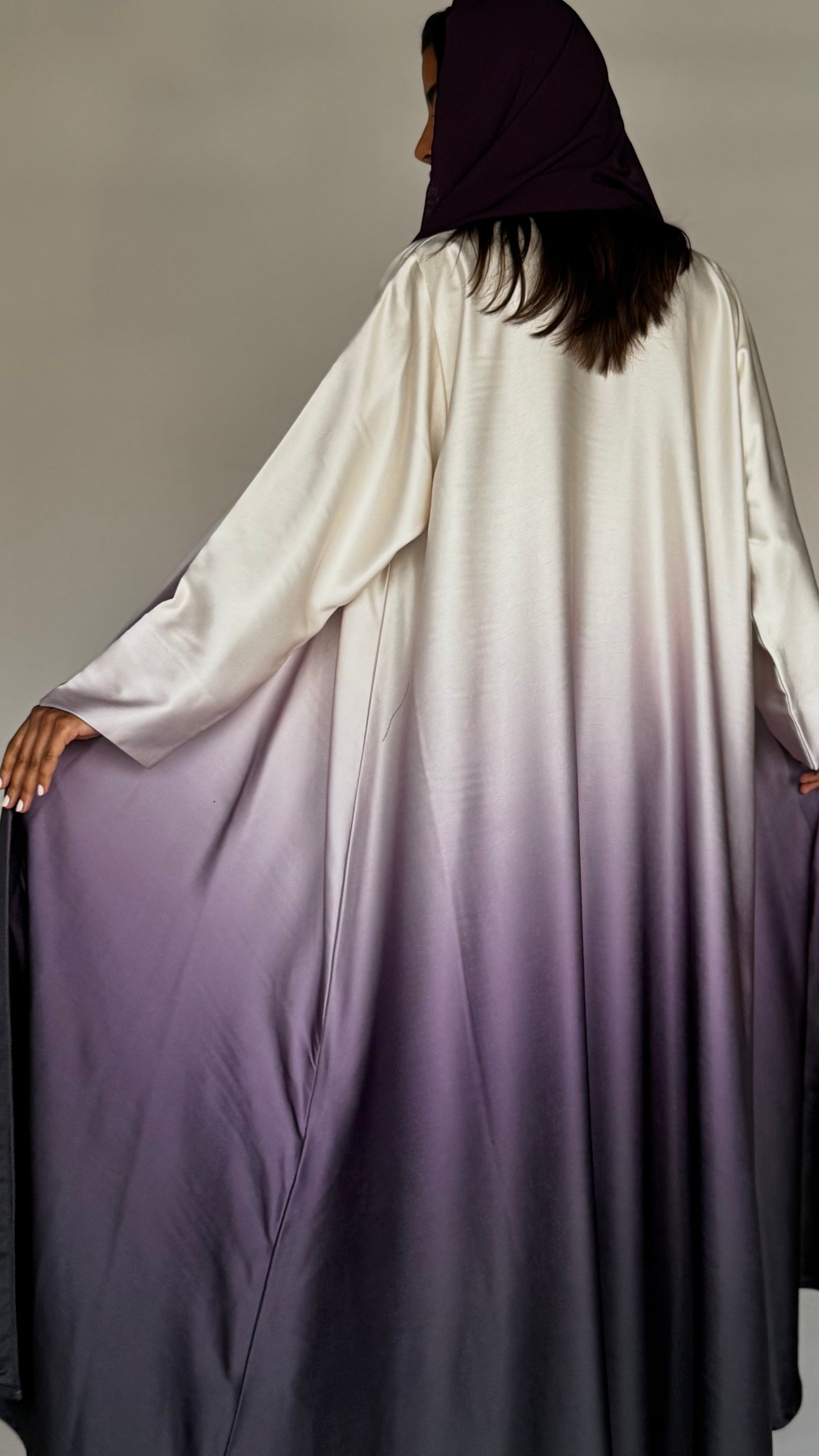 MW1821 - عباية حرير متداخل بالوان لمبرقيني مع اضافة فستان داخلي