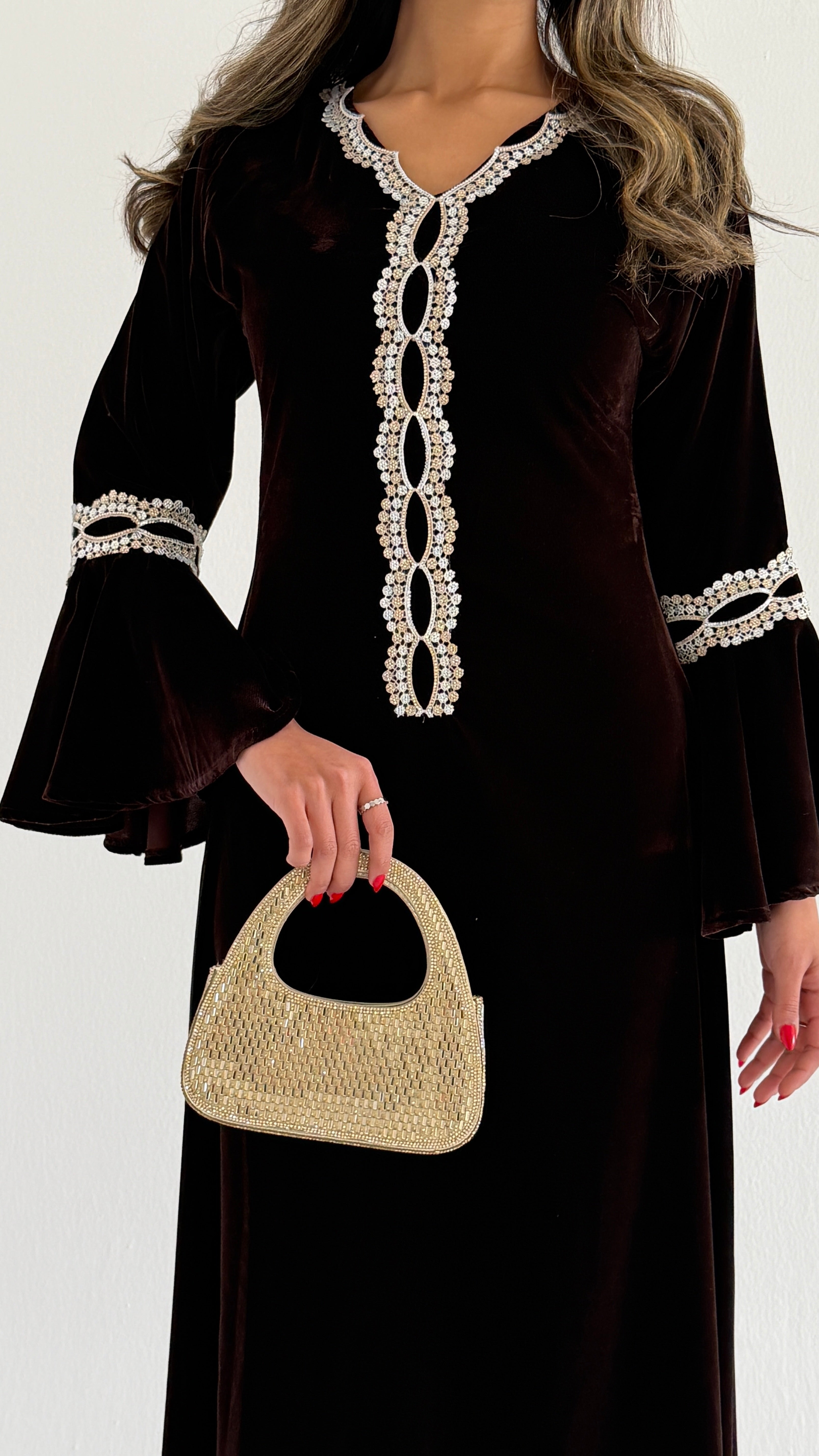 MWJ013 - جلابية مخمل مكسر بتصميم أنيق وكلفة ناعمة متوازنة - Aya