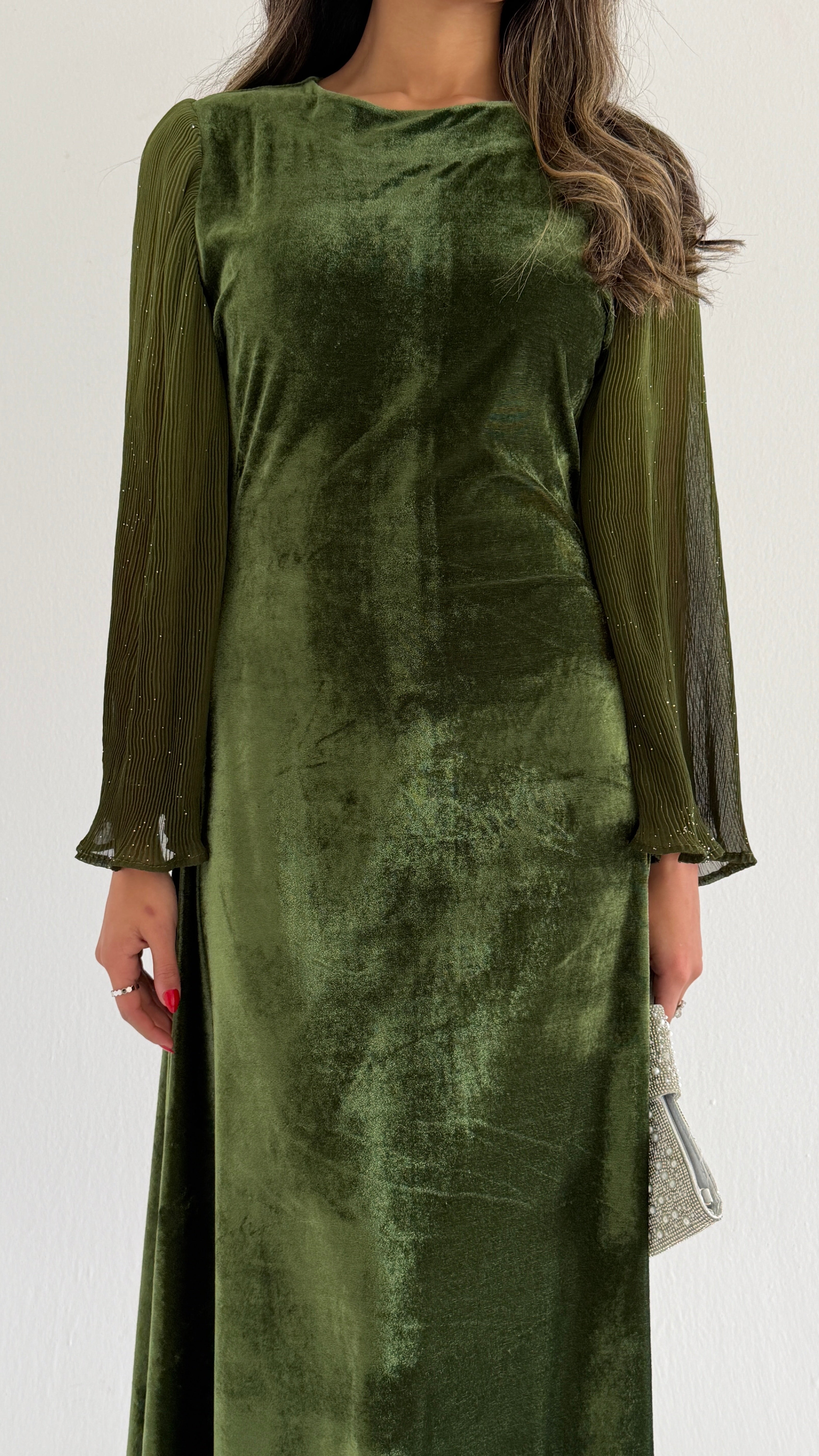 MWJ009 - جلابية مخمل راقية بتفاصيل شيفون أومبري فاخرة على الأكمام - Aya