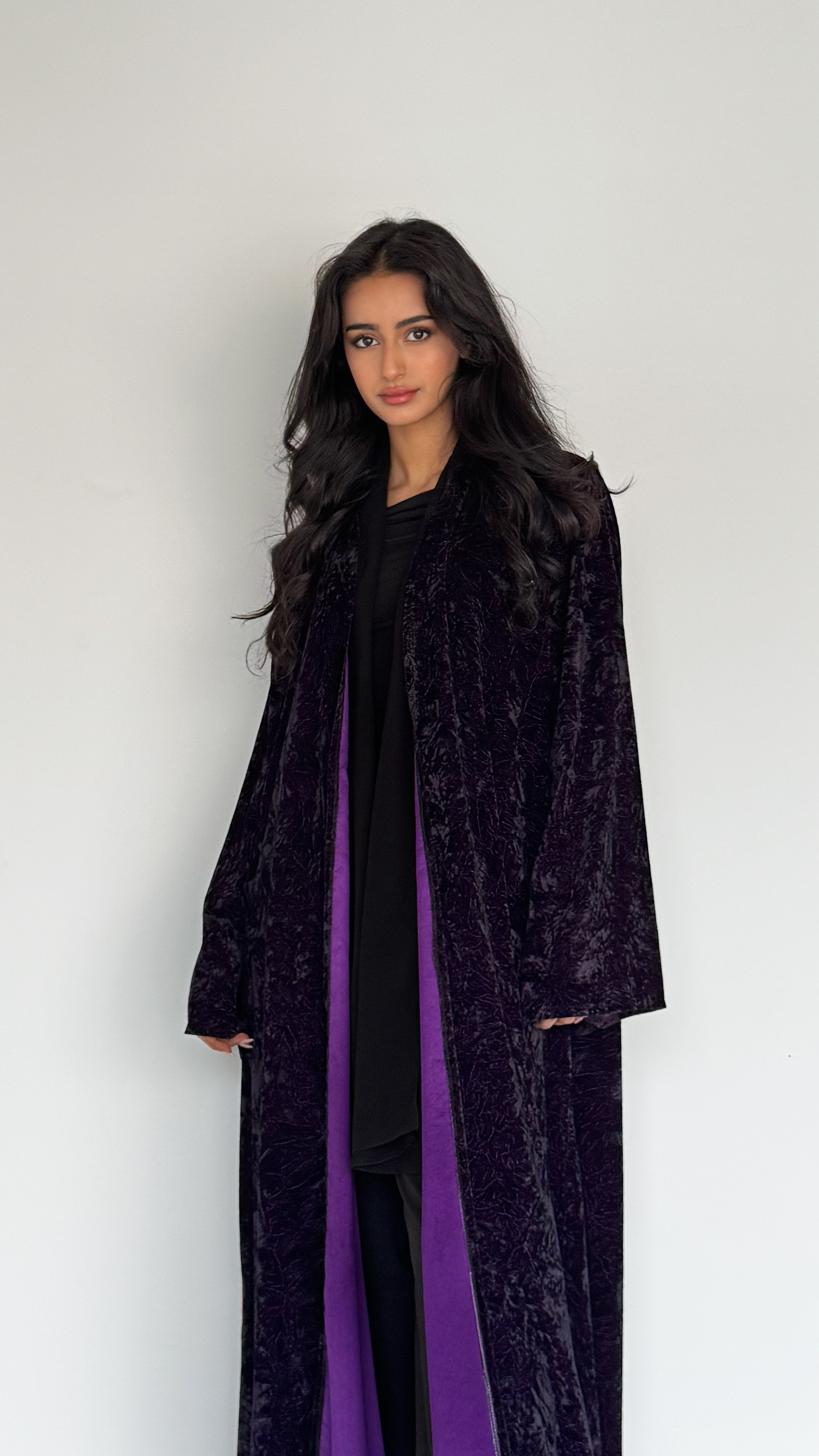 MW645 - Light Crepe Standing with Jacquard Half-Cloche