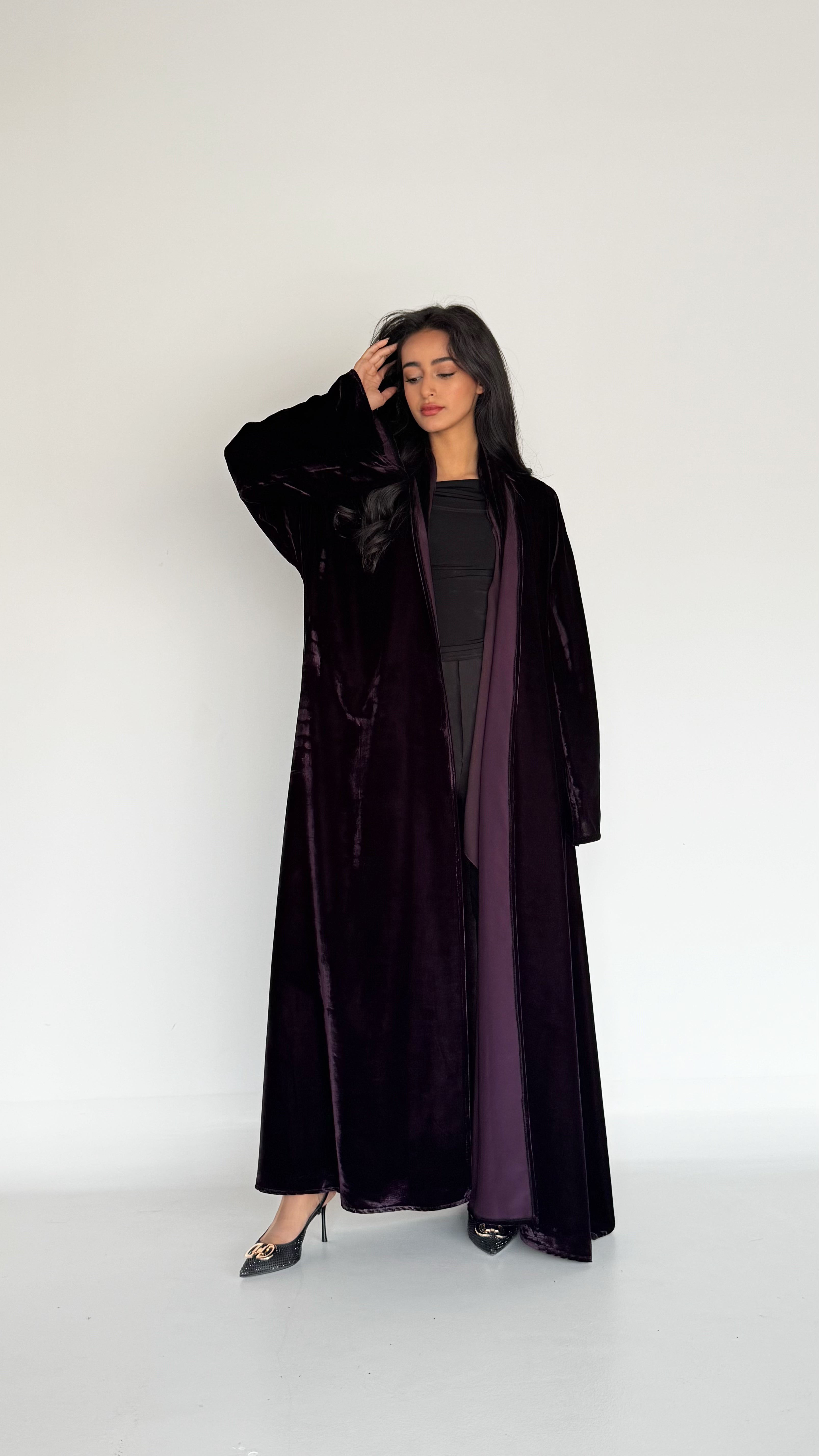 MW1762 - عباية مخمل اس اس - Aya