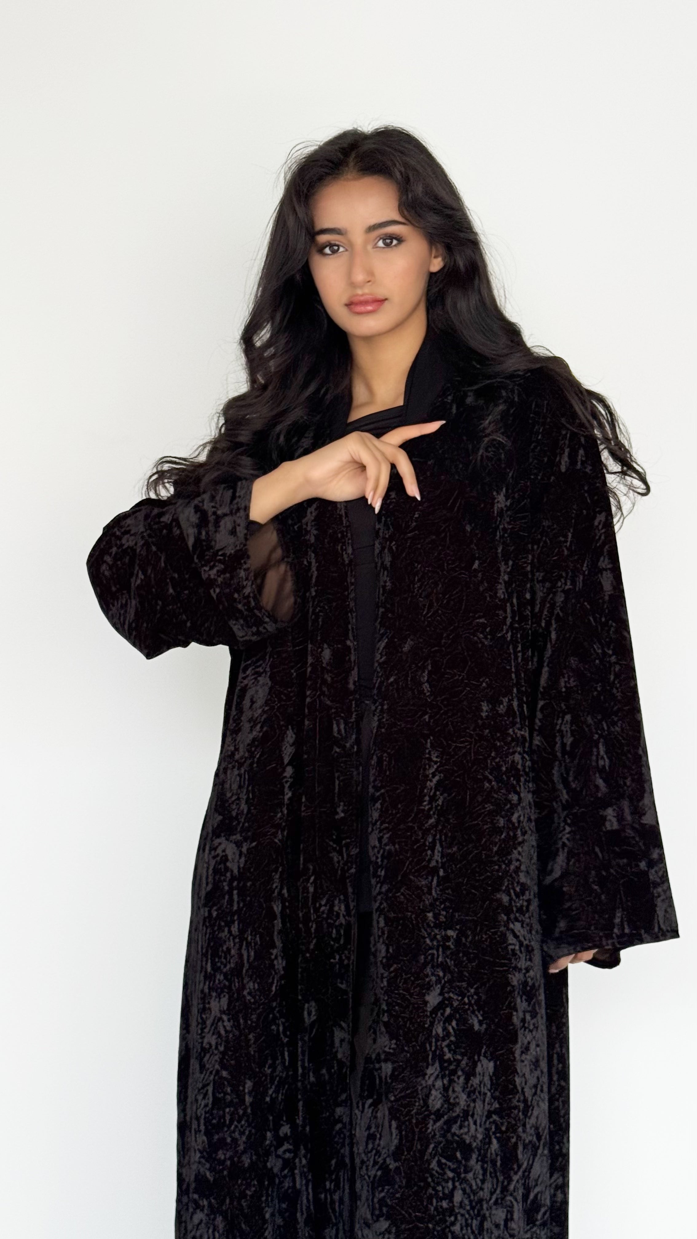 MW1769 - عباية مخمل مشجرة - Aya