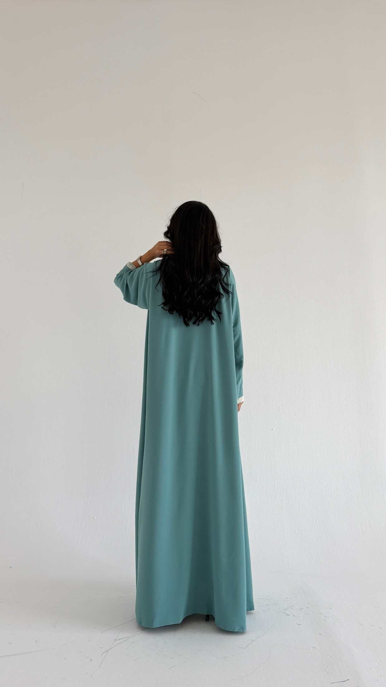 MWT1229 - عبايه بتدخيله لينن تطريز - Aya
