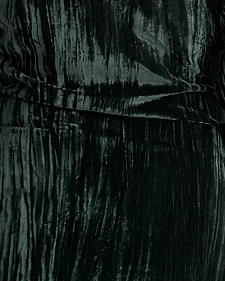 MWJ007 - جلابية مخمل مكسر بلمسة كلفة راقية تعزز فخامة التصميم - Aya