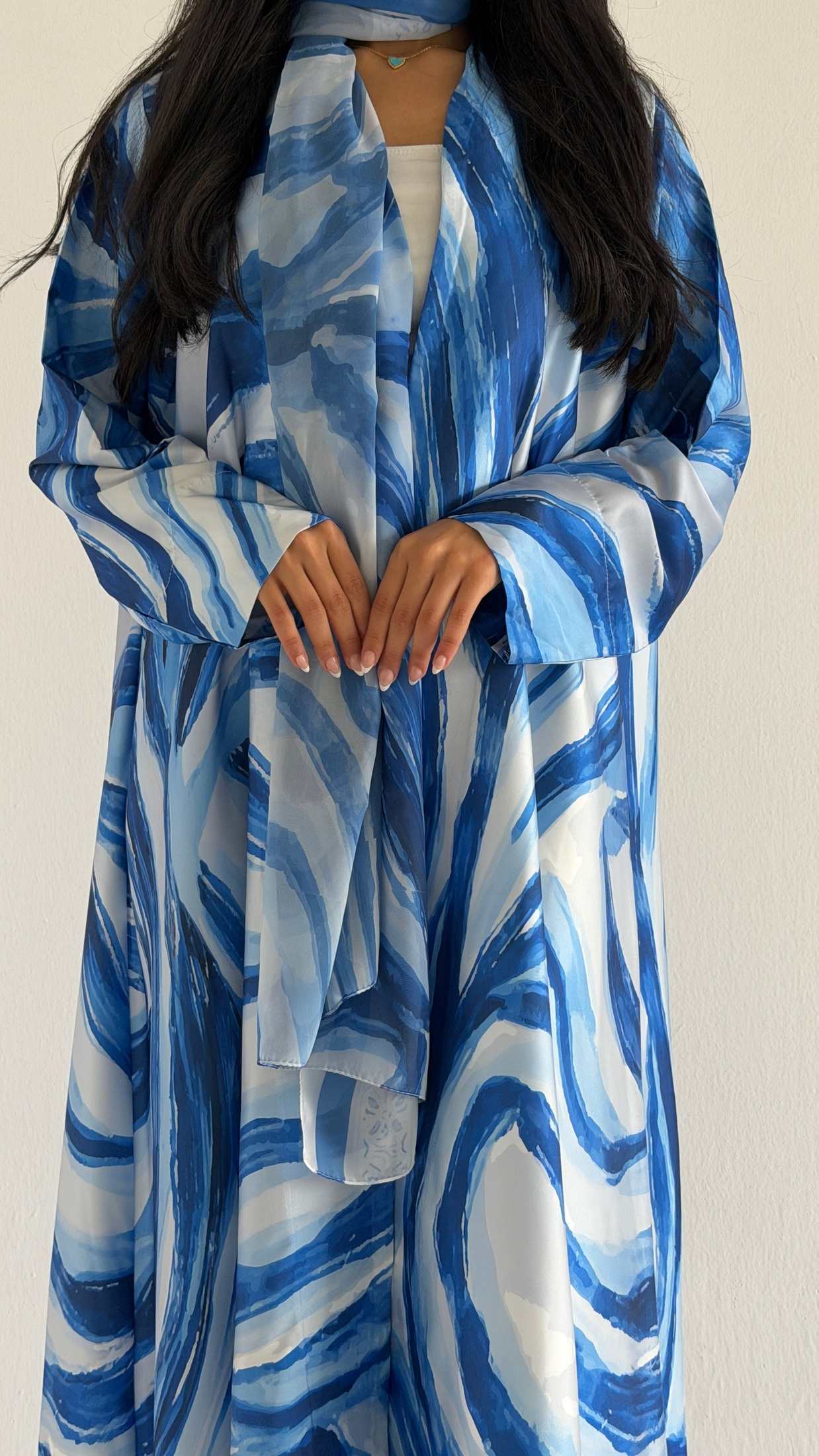 MWT667 - عباية طباعة ازرق - Aya
