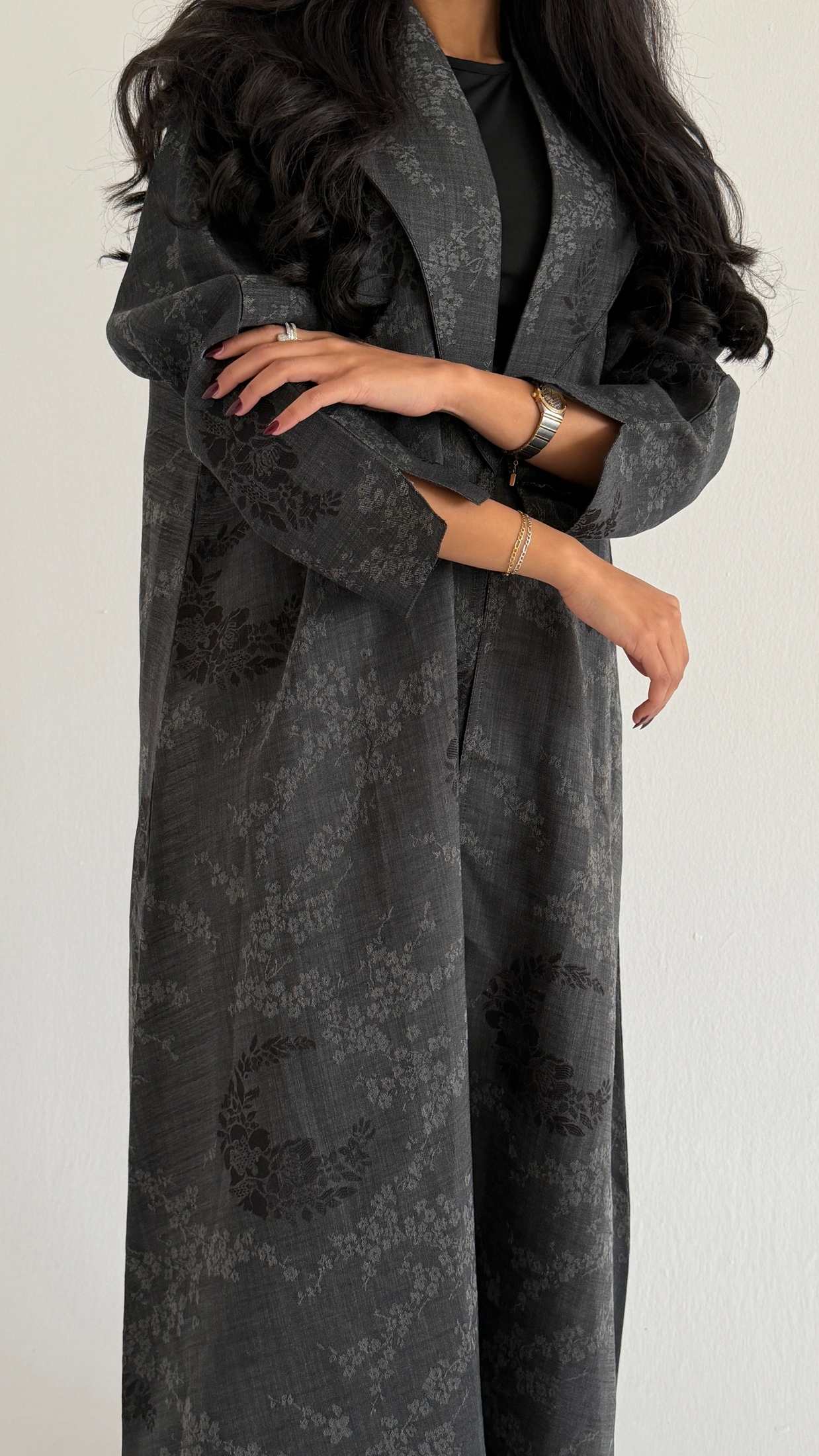 MWT1007 - عباية لنن مطرزة - Aya