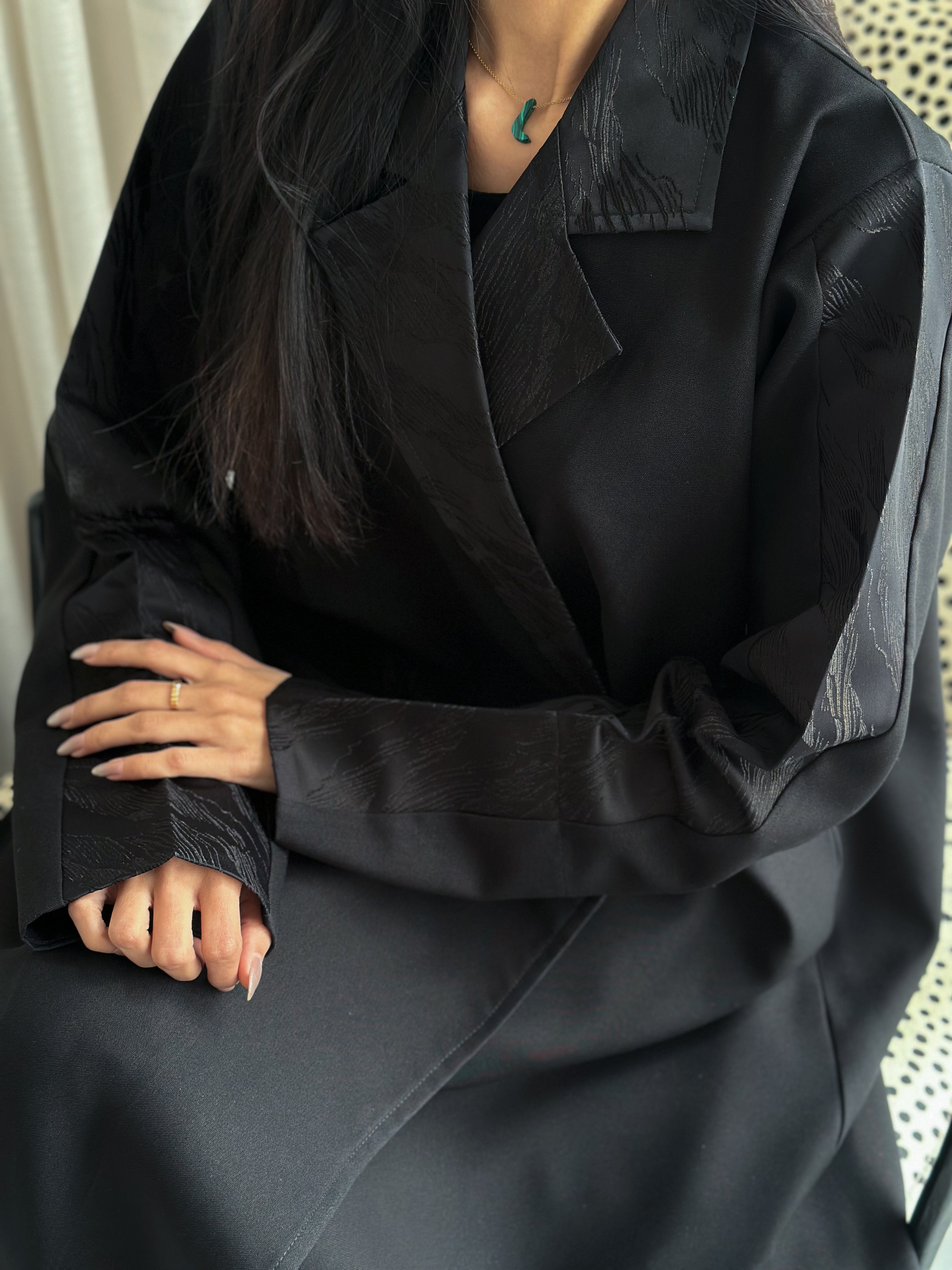 MW1216 -كريب واقف مع جاكار نص كلوش - Aya