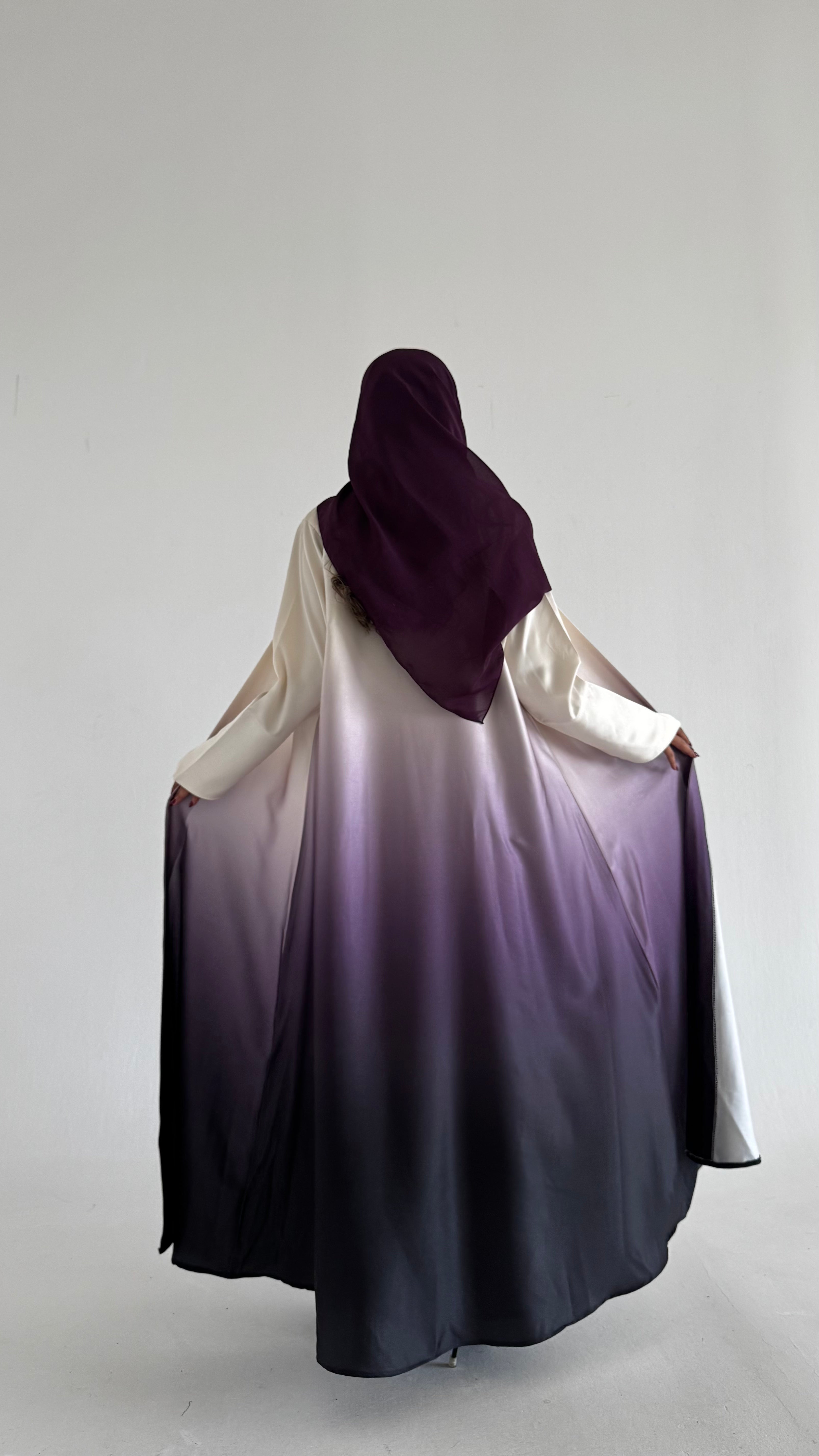 MW1821 - عباية حرير متداخل بالوان لمبرقيني مع اضافة فستان داخلي - Aya