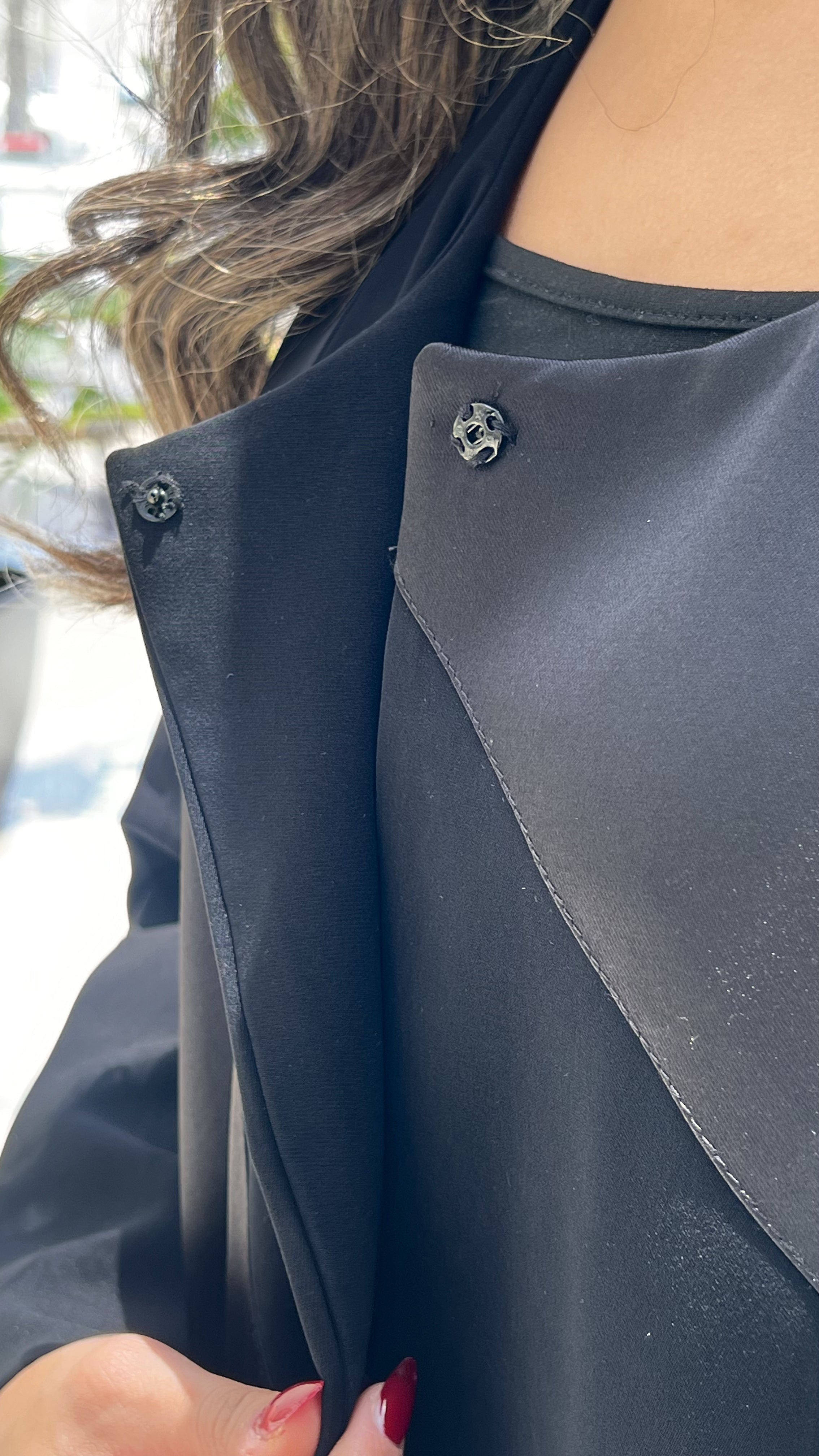 MW645 - Light Crepe Standing with Jacquard Half-Cloche