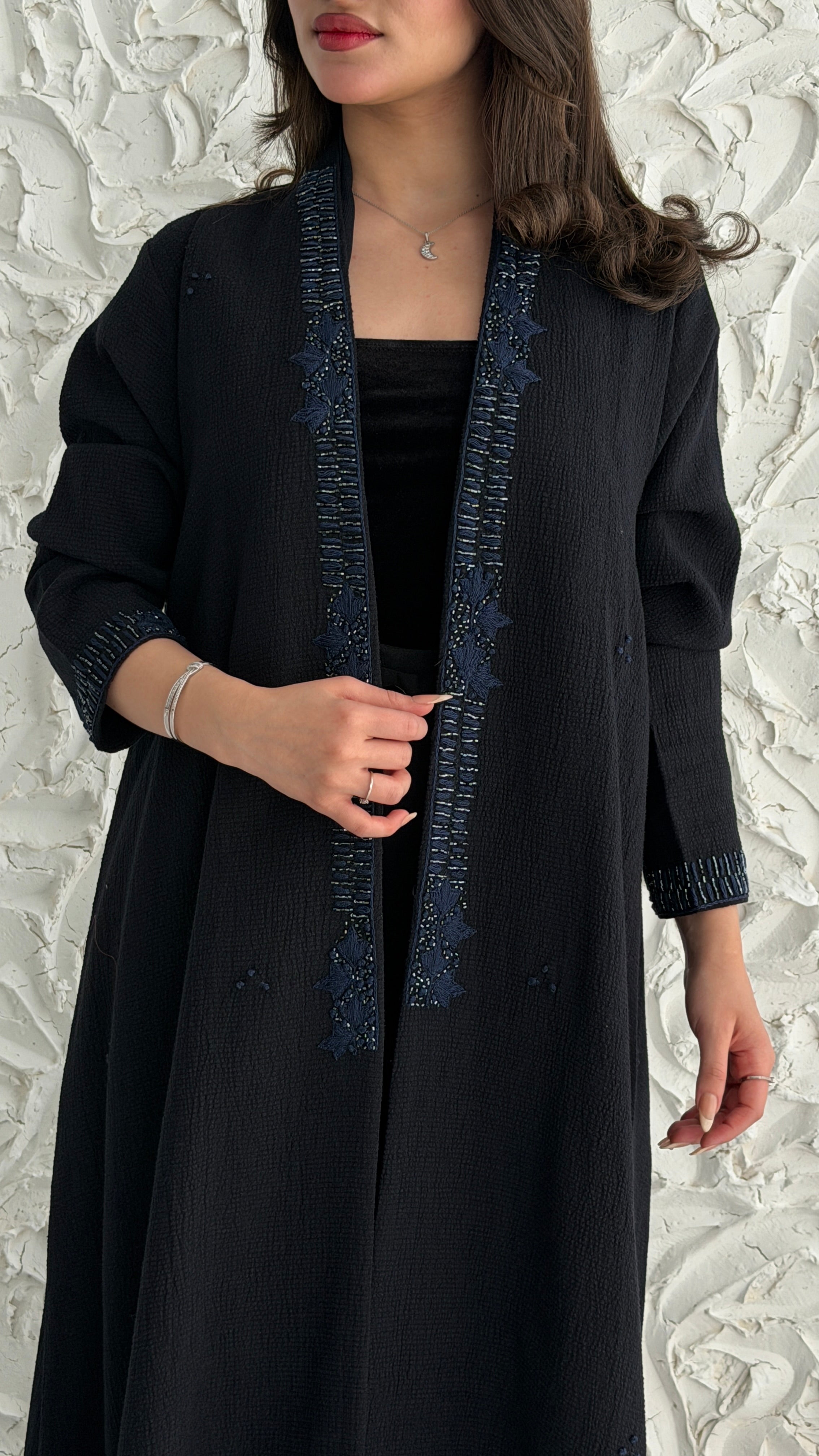 MW2057 - عباية لنن هندي قصه هينك تطريز يدوي - Aya