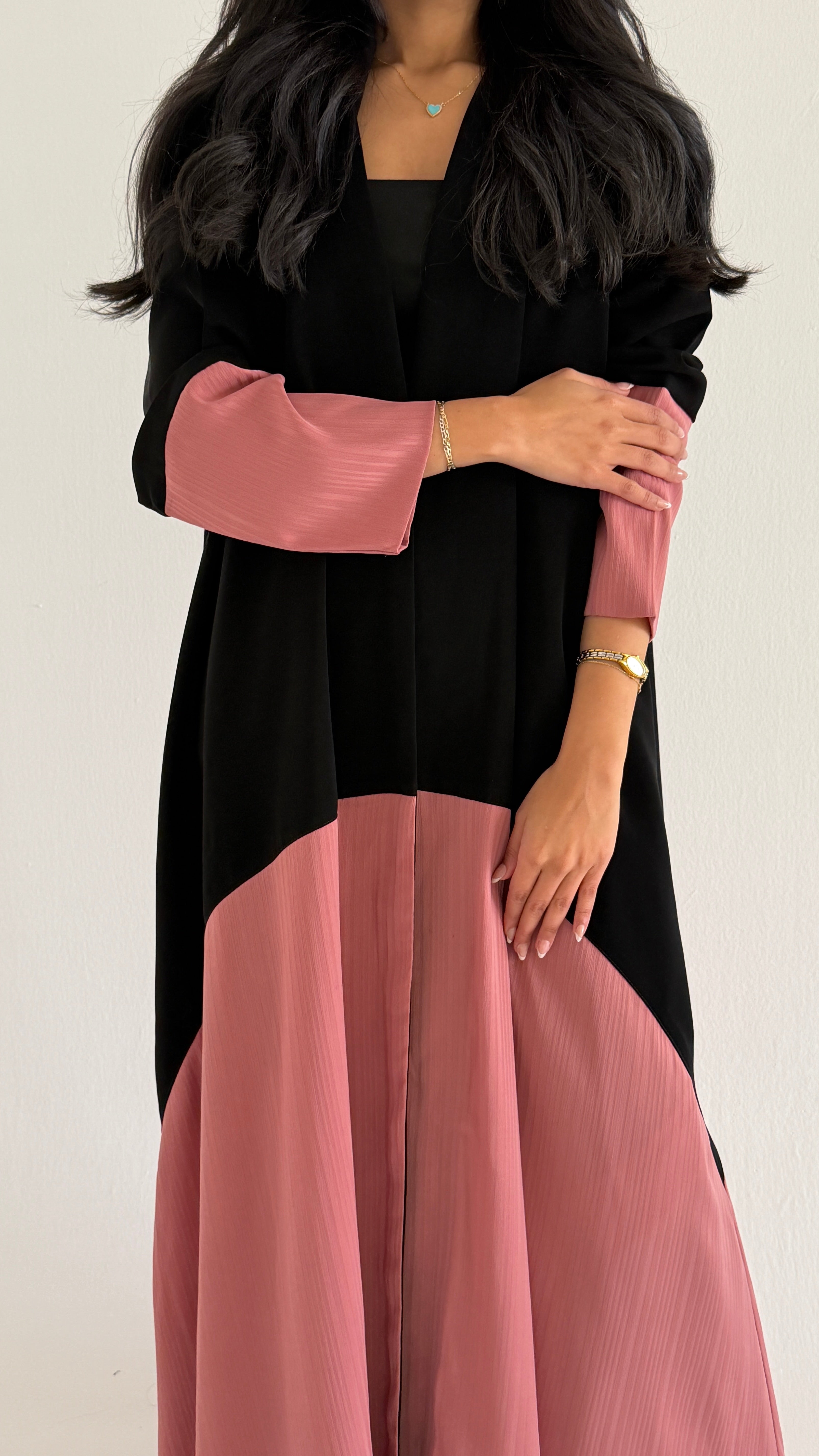 MW2172 - عبايه كريب نص كلوش مع اضافه تدخليه الجاكار حصرية - Aya