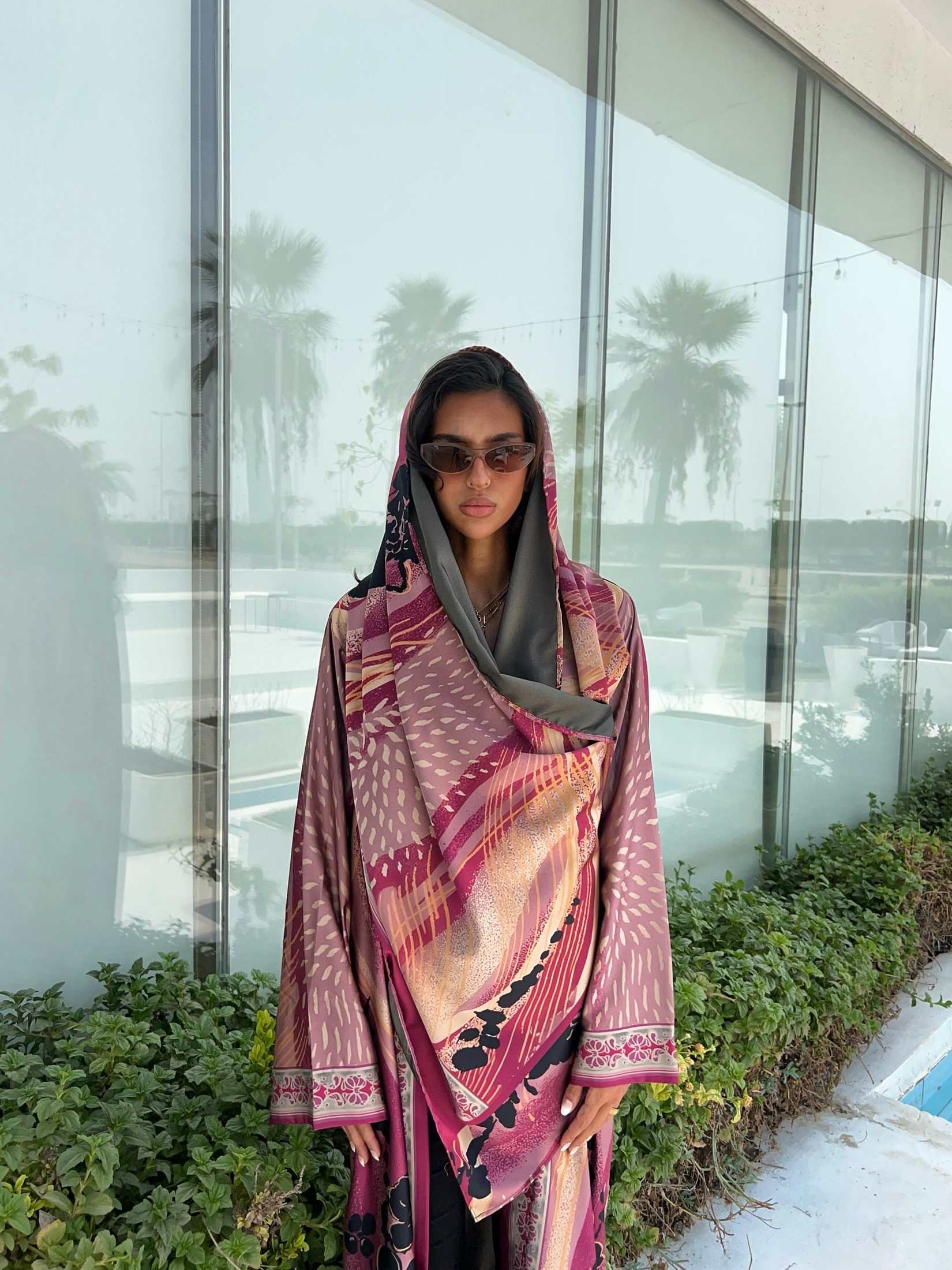 MW1614 - عباية مطبوعة حرير جاكار - Pink Jacquard - Aya
