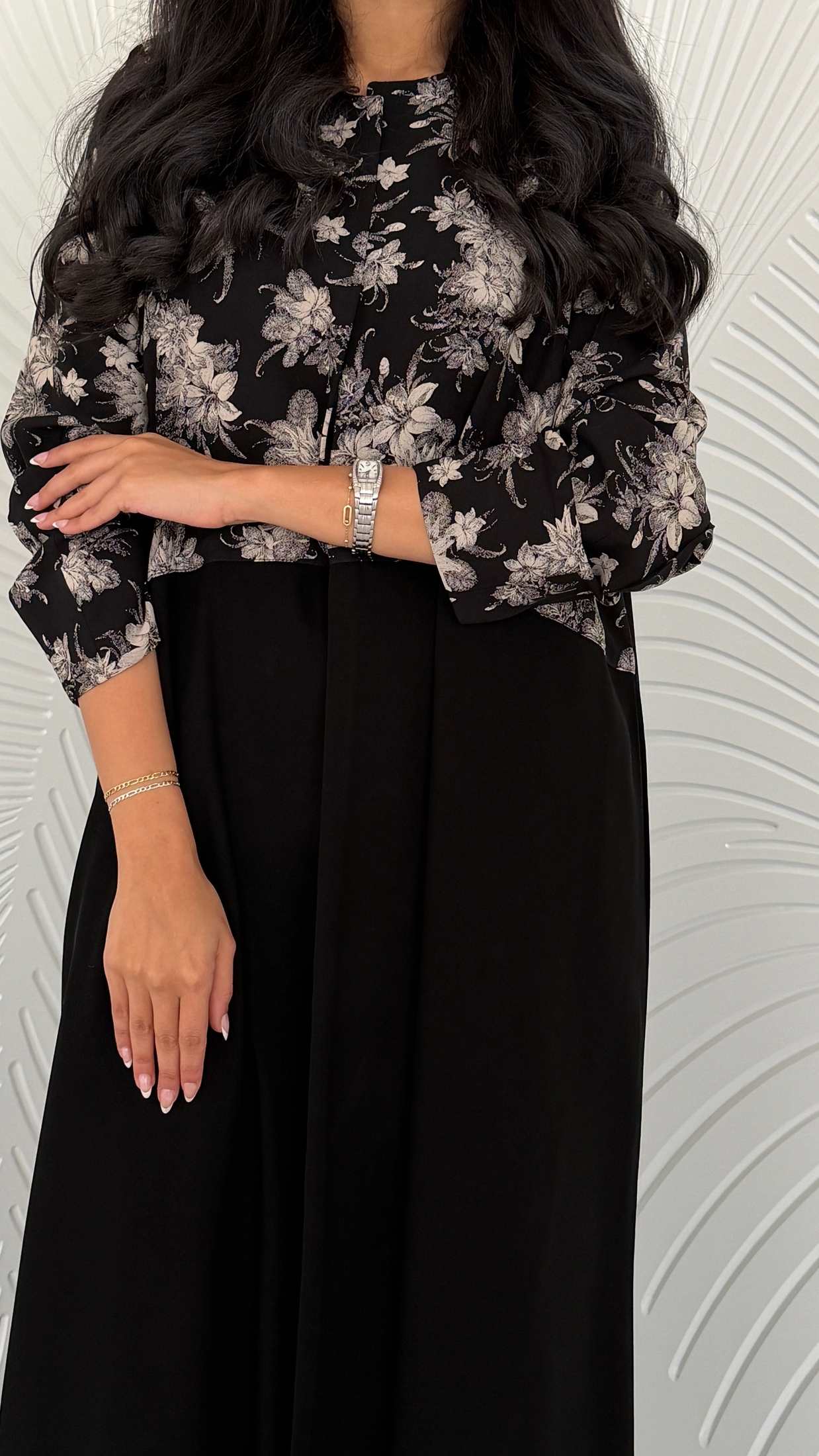 MWT5073 - قماش كريب اسود مع قماش شيفون ورد مشجر - Aya