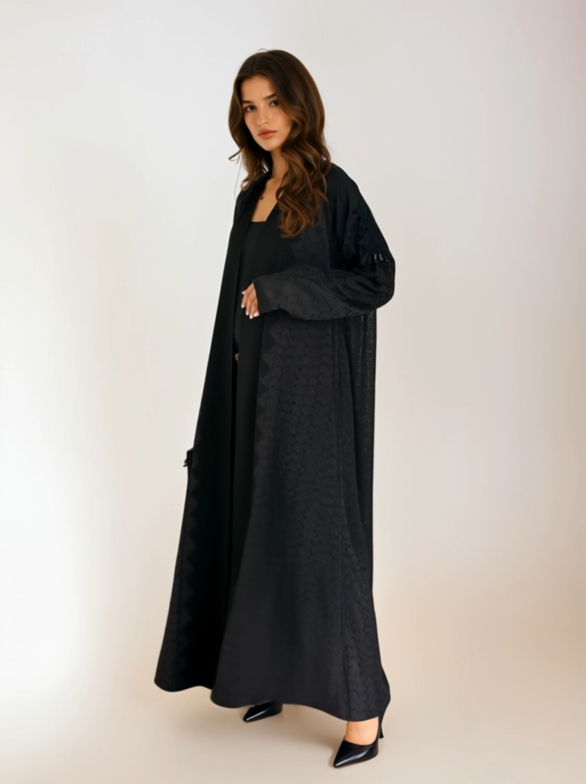 MW645 - Light Crepe Standing with Jacquard Half-Cloche