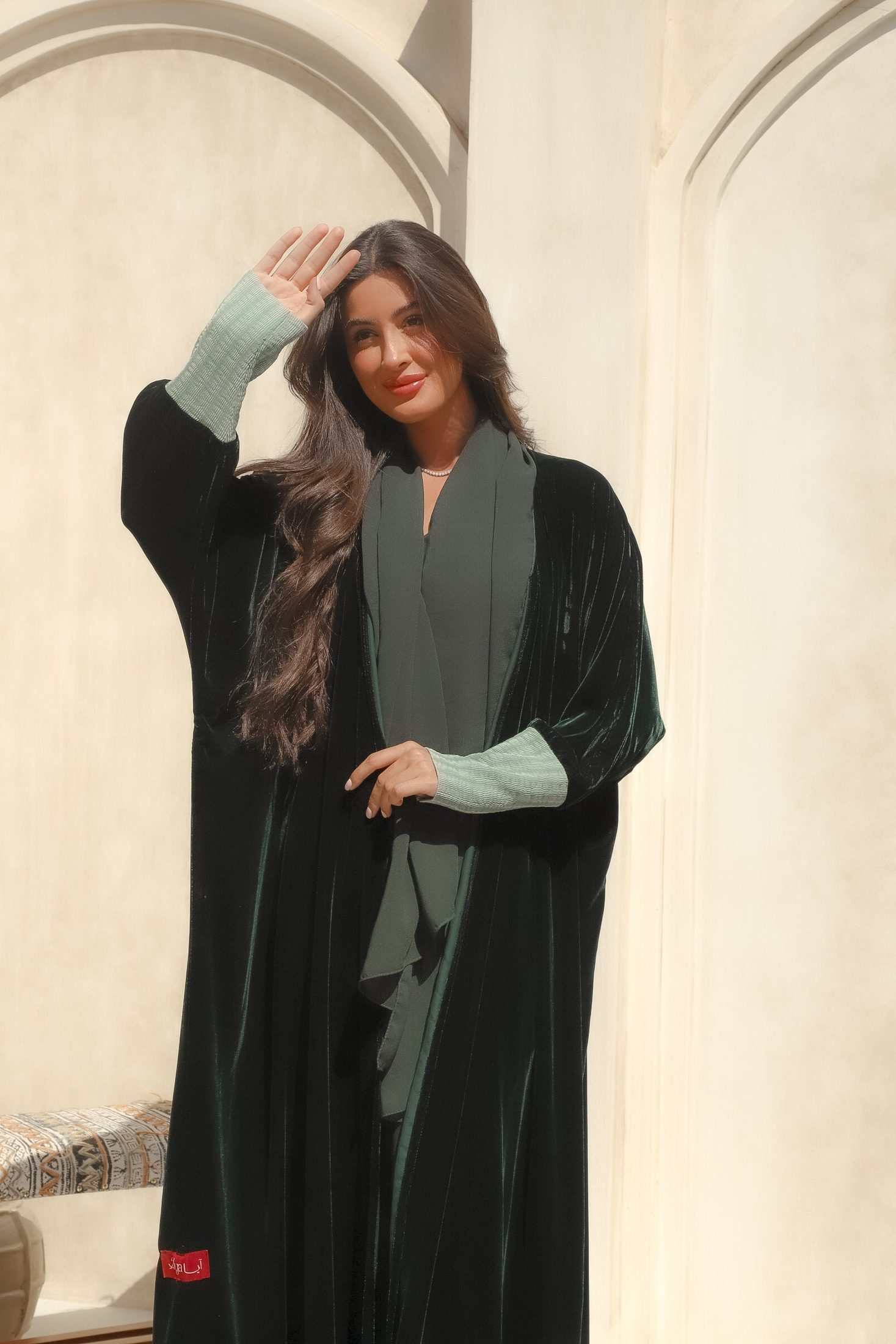 MWT527 - عباية زيتيه بأكمام استرتش - Aya