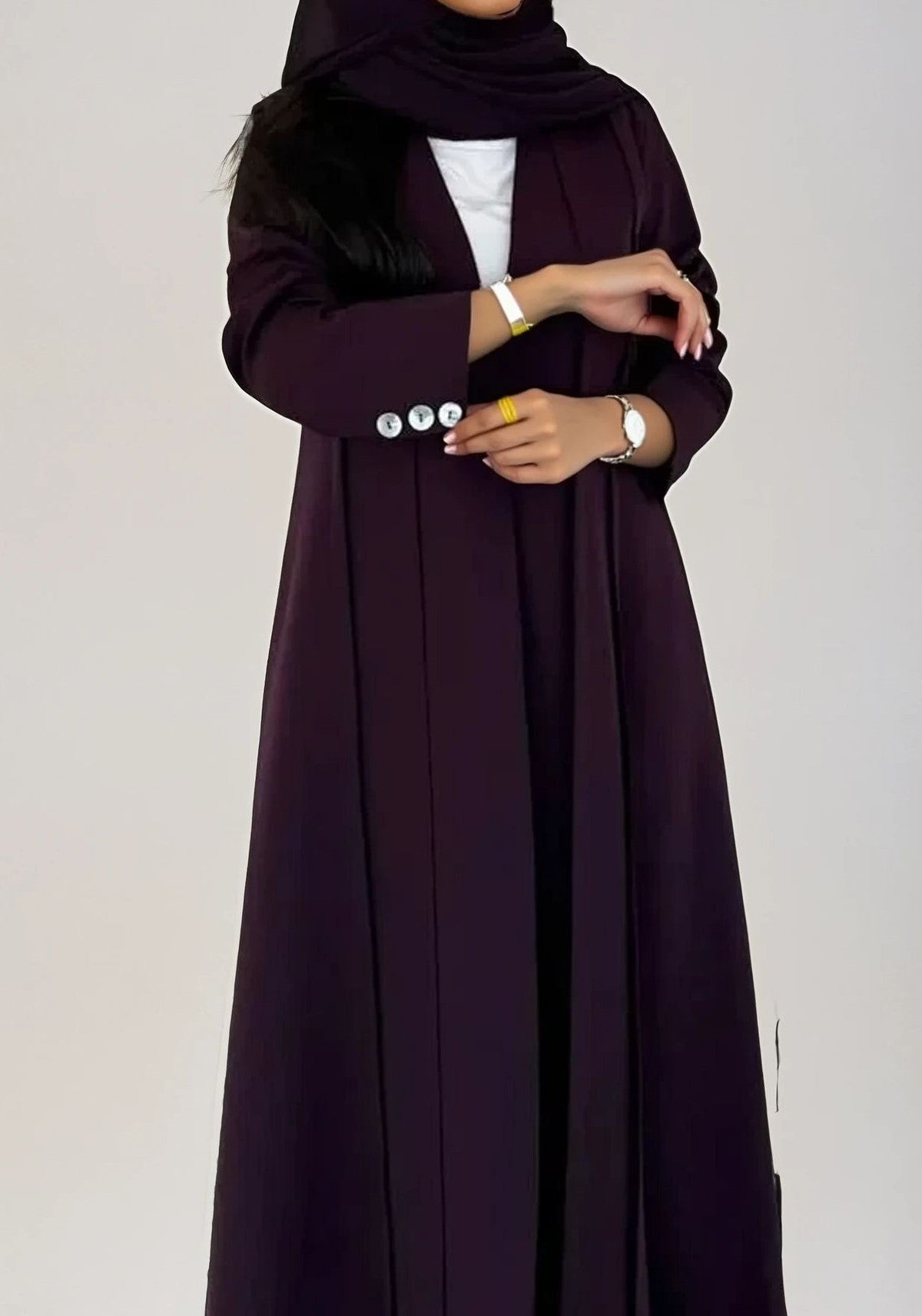 MW645 - Light Crepe Standing with Jacquard Half-Cloche