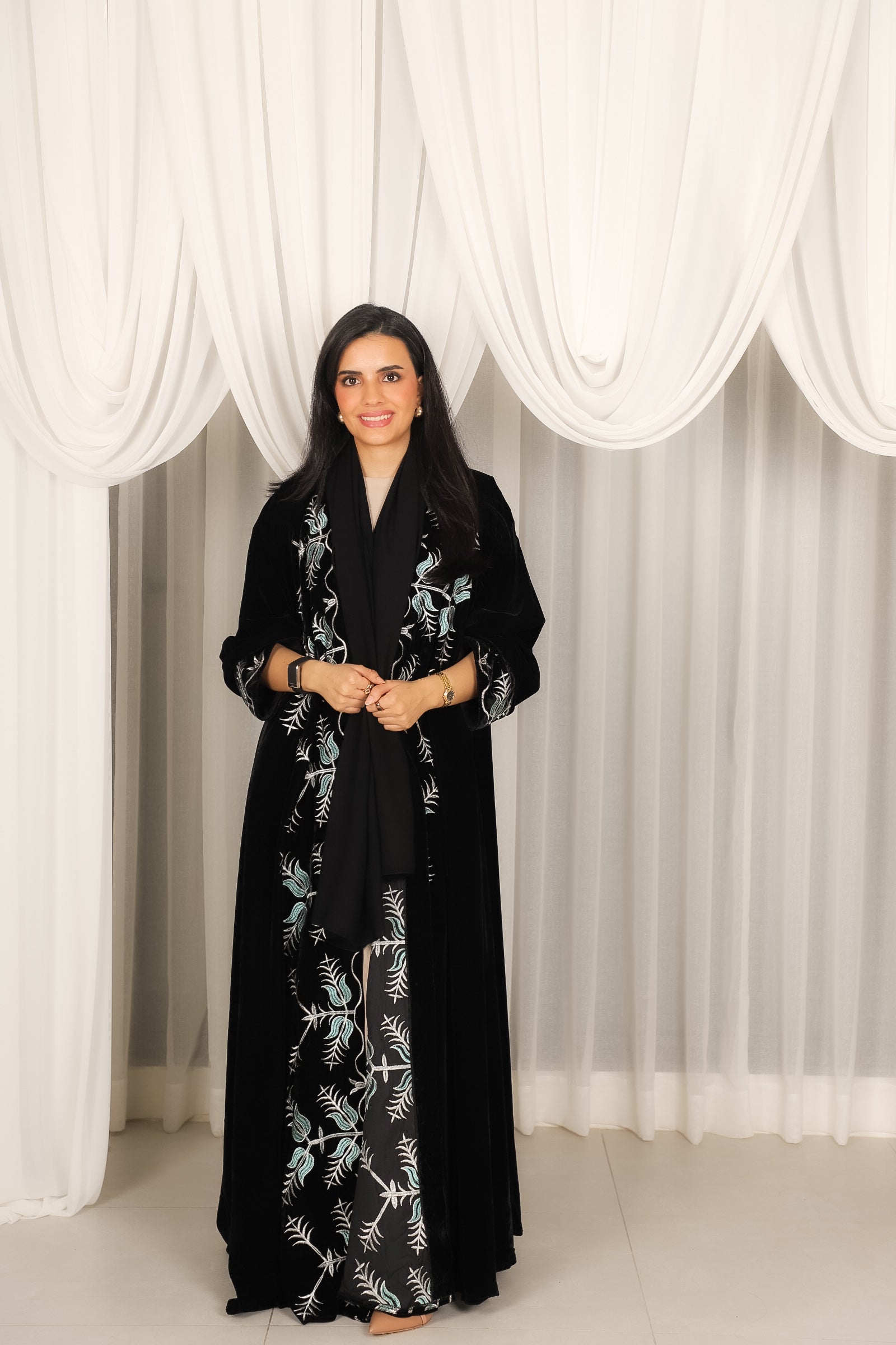 MW1781 - قماش مخمل دبل كلوش تطريز كمبيوتر - Aya