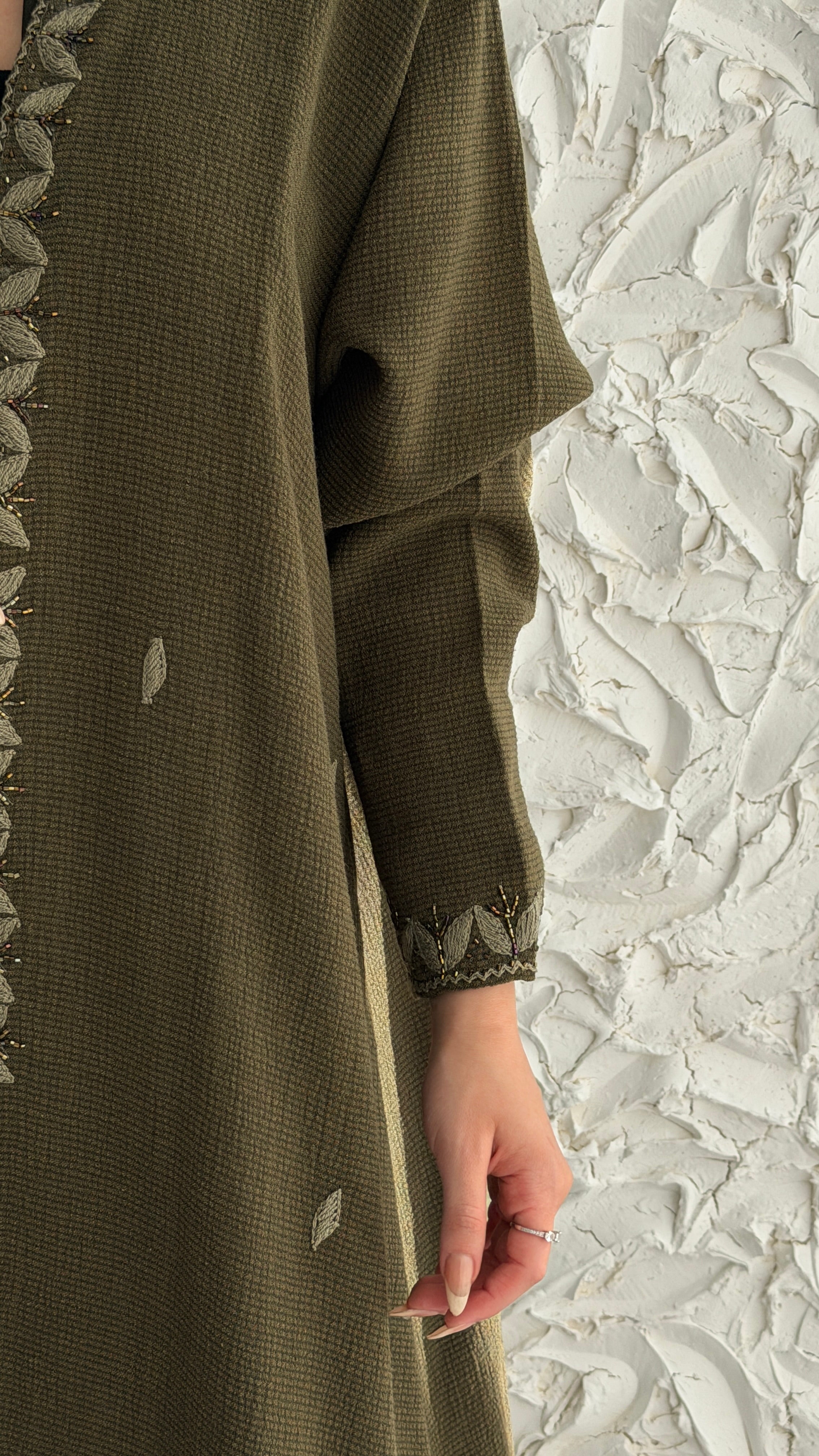 MW2053 - عباية لنن هندي قصه هينك تطريز يدوي - Aya