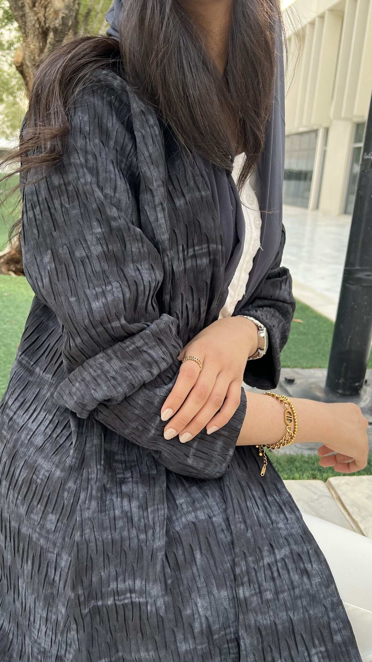 MW1609 - عباية كريب مكسر اسود مدموج برمادي - Aya