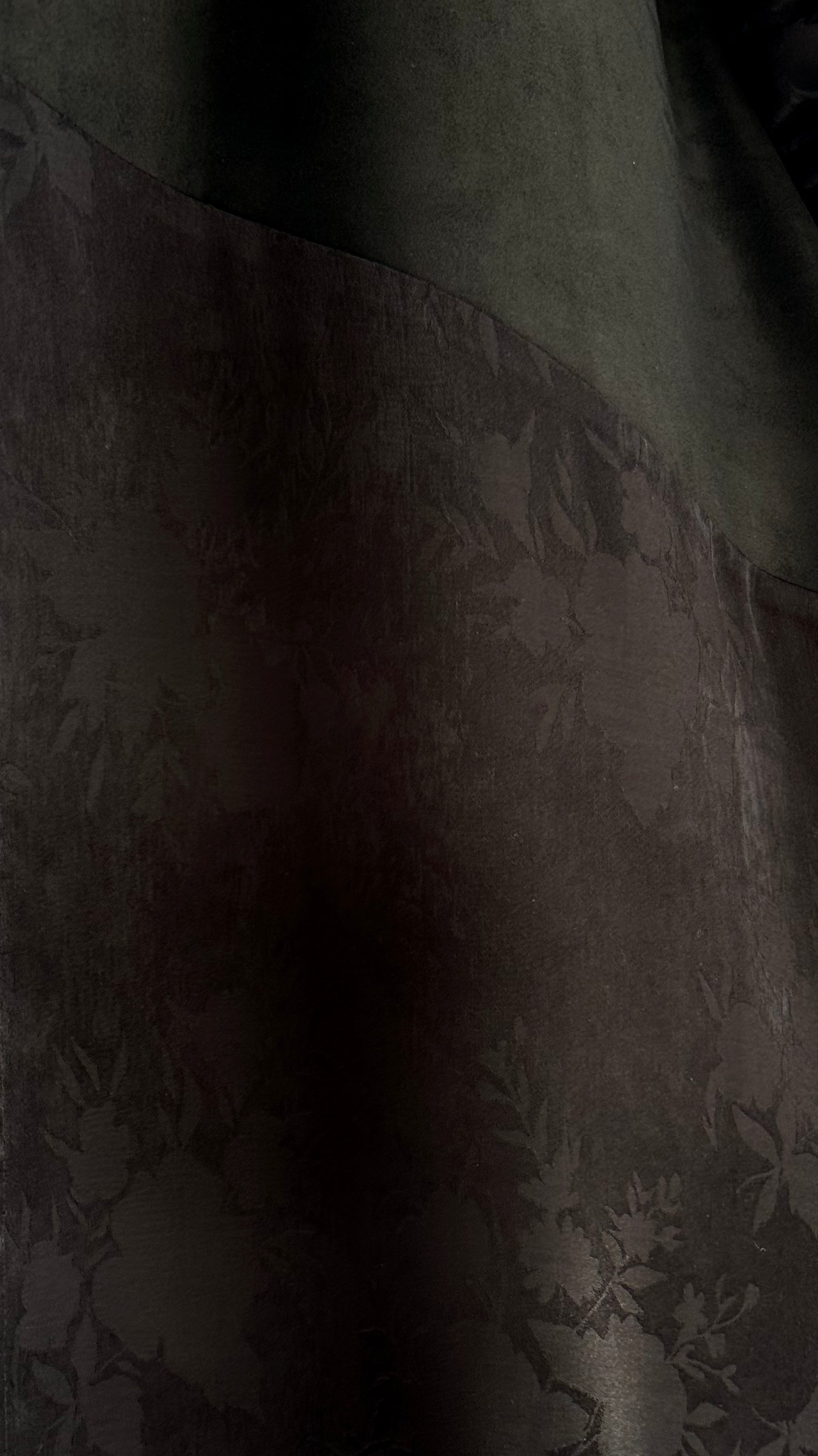 MWT807 - عباية شامواه مع تدخيلة جكار - Aya