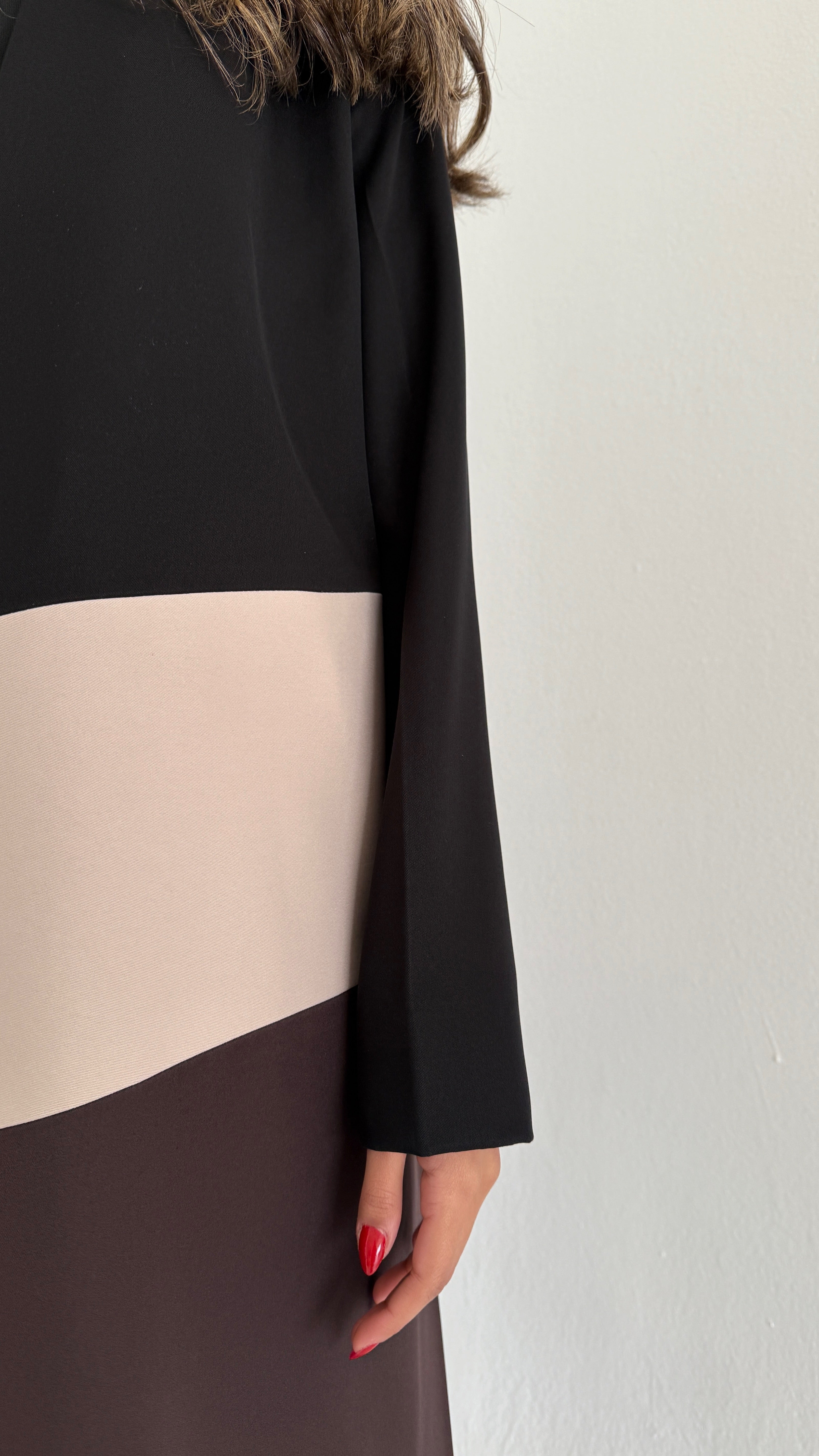 MWT739 -عباية بليزر رسمية |Formal Abaya - Aya