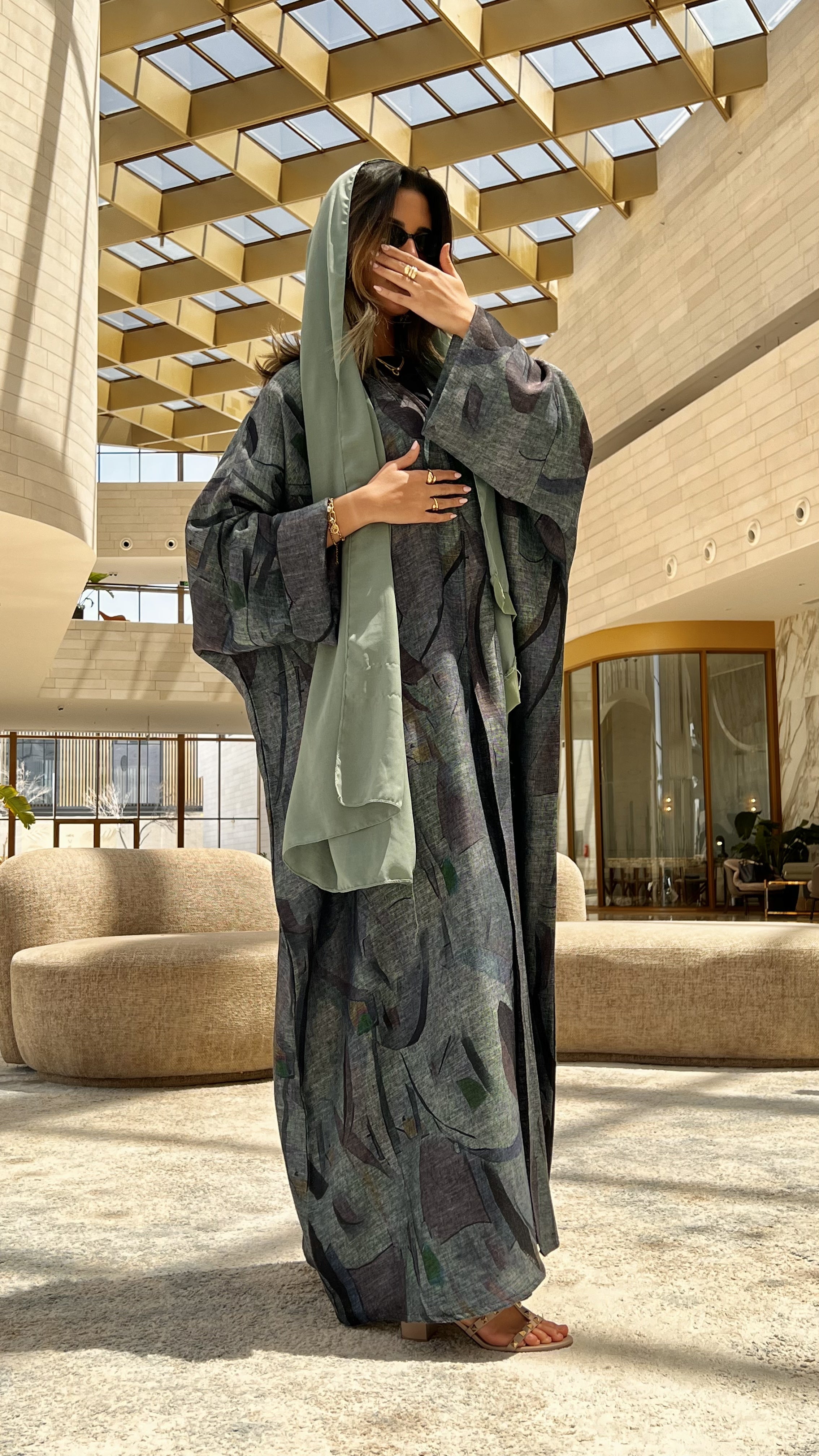MWT305 - عباية لنن هندي - Aya