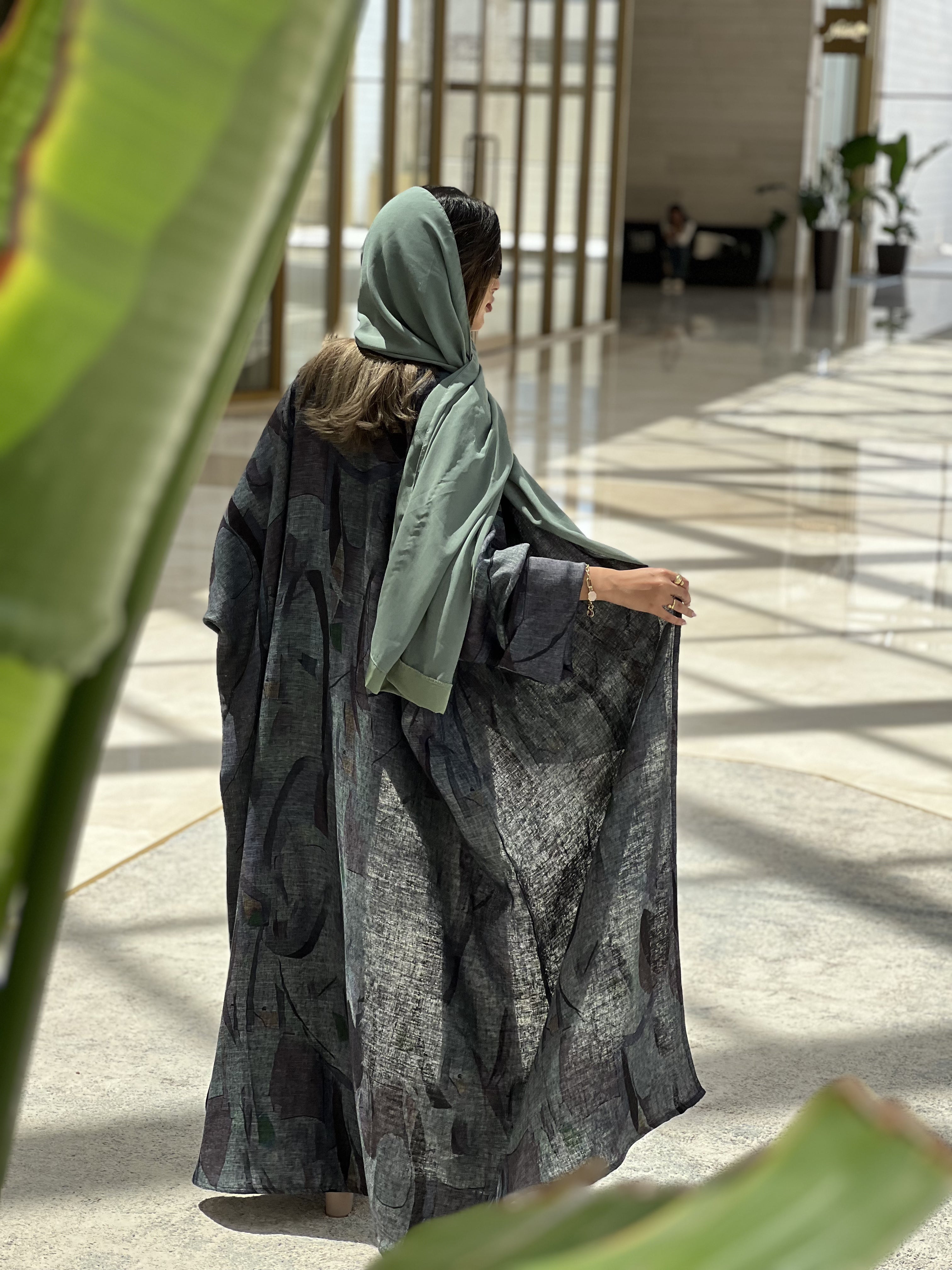 MWT305 - عباية لنن هندي - Aya
