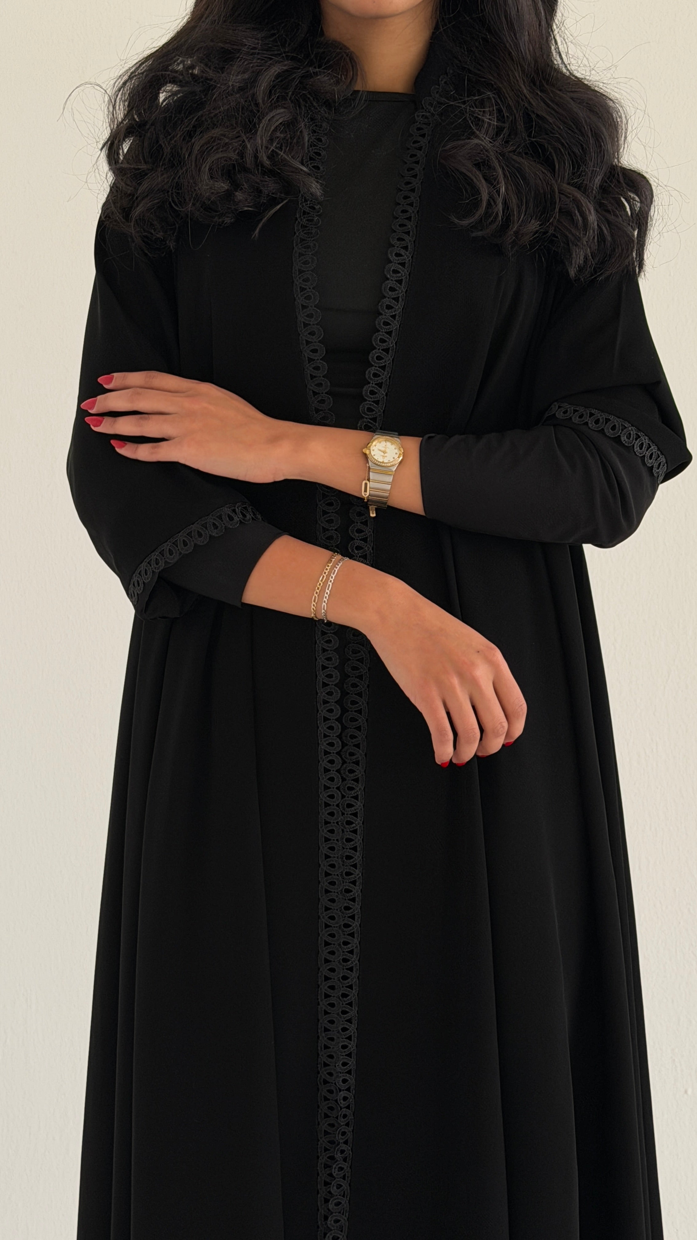 MW2039 - عبايه ملكي مع اضافه كم سترتش - Aya