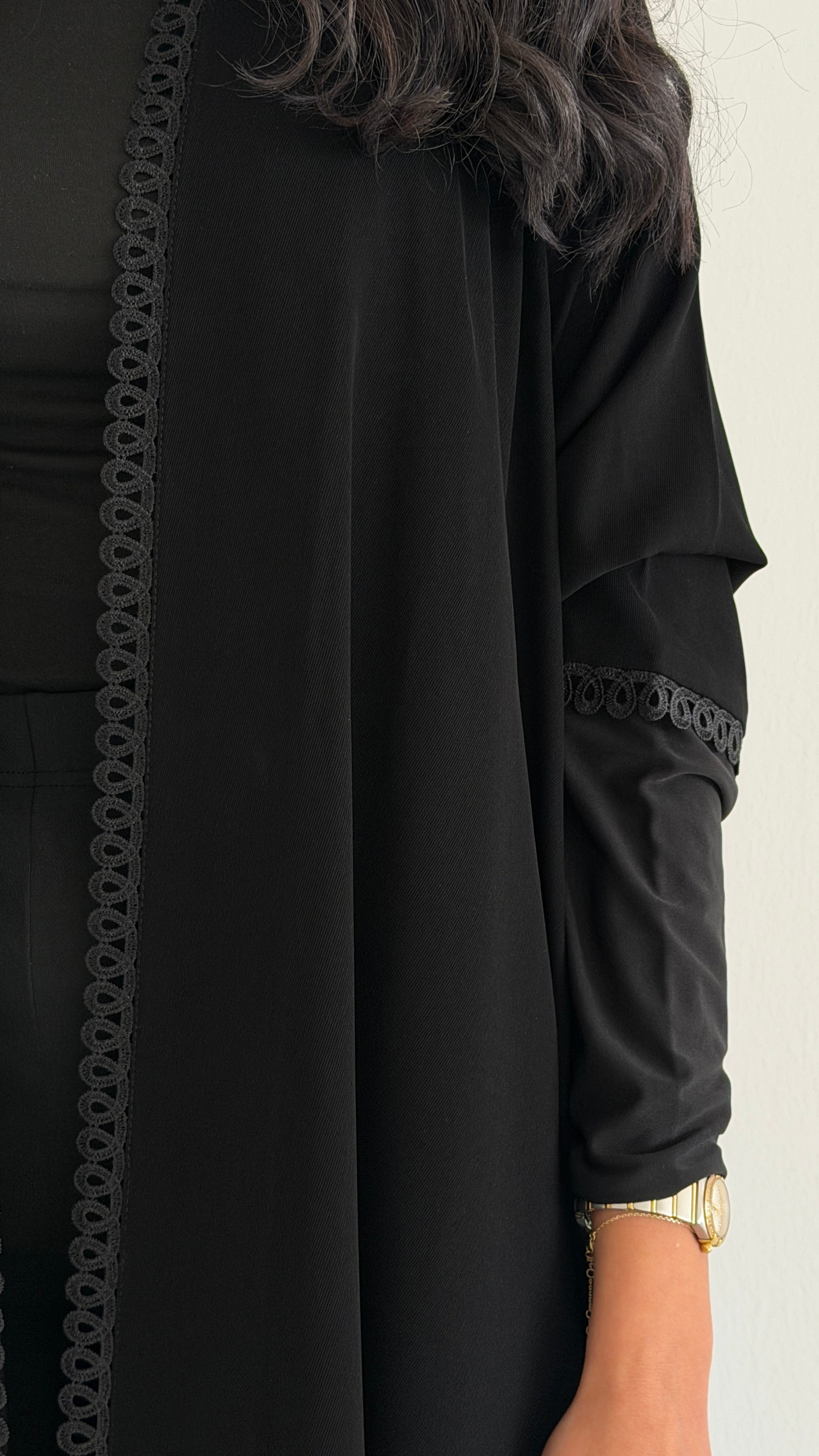 MW2039 - عبايه ملكي مع اضافه كم سترتش - Aya