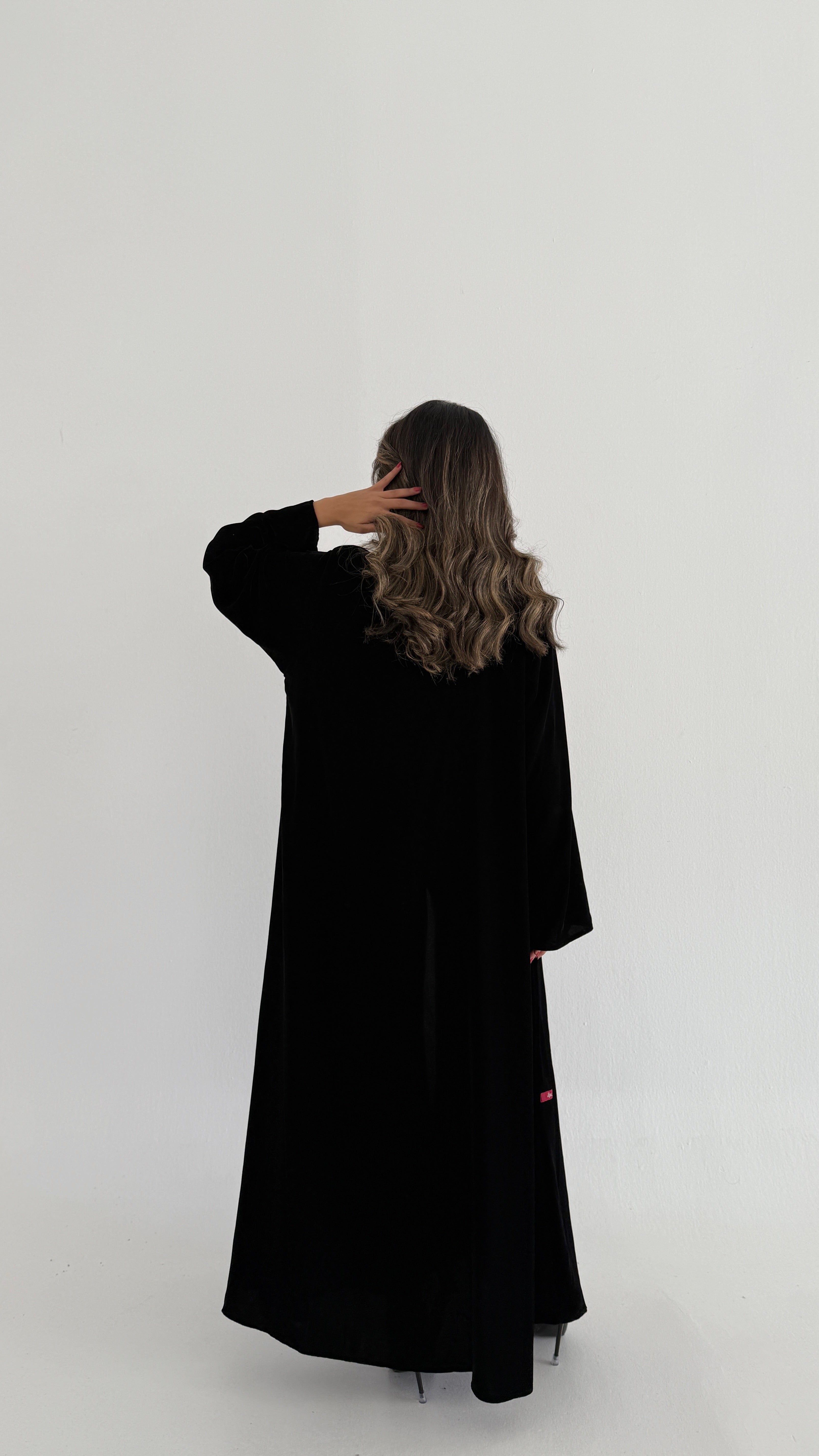 MW645 - Light Crepe Standing with Jacquard Half-Cloche