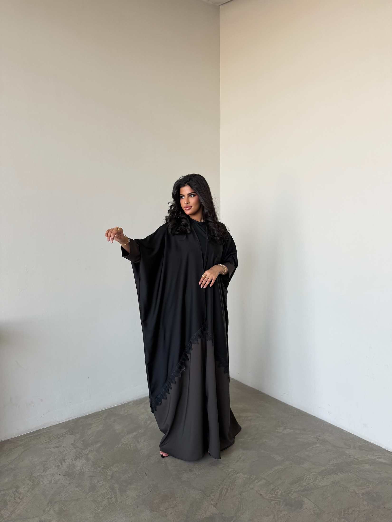MWT4327 - عباية بشت تيك توك أسود ورمادي - Aya