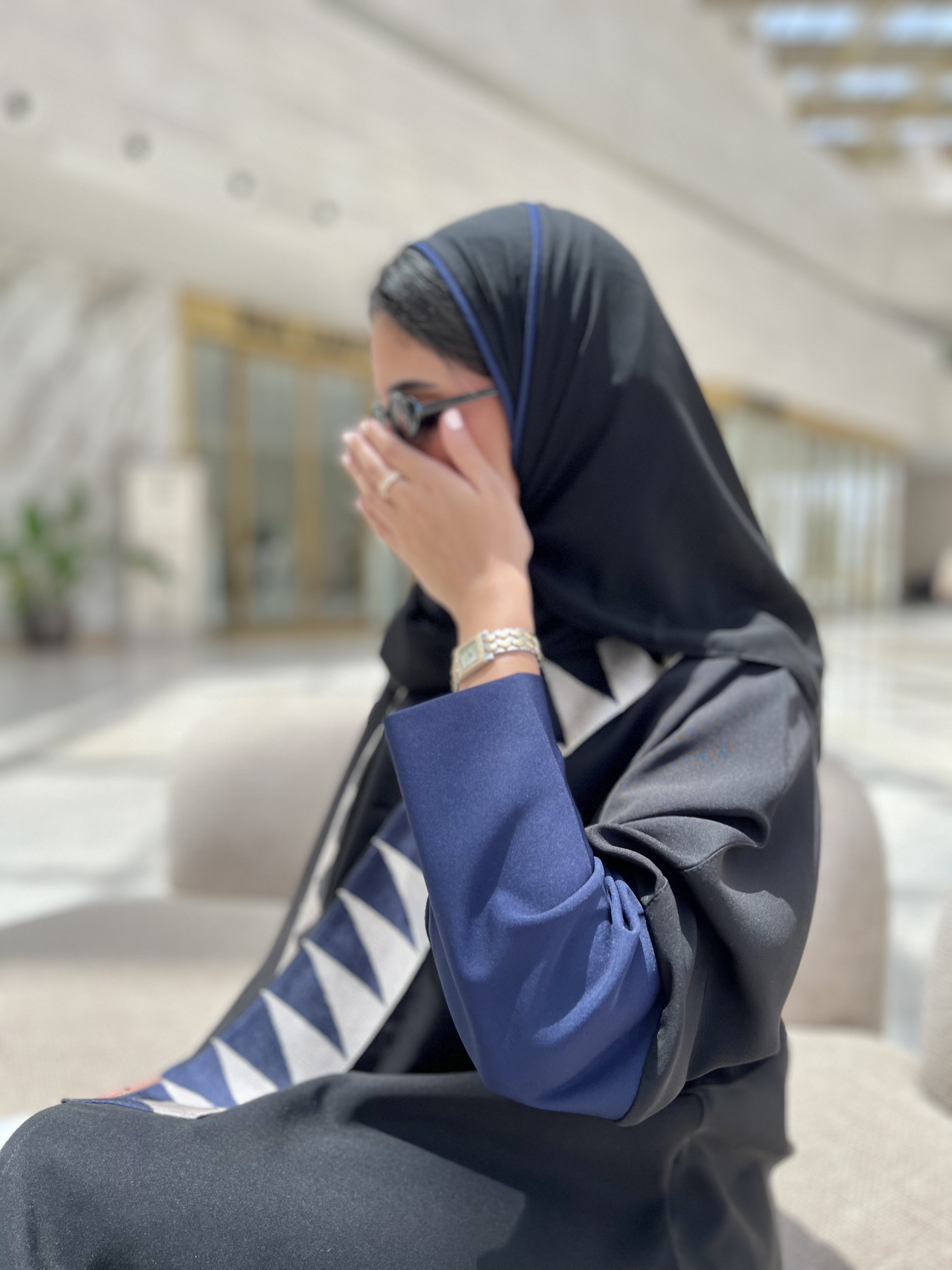 MW1597 - عباية سوداء بتطريز أزرق | Black Abaya with Blue Embroidery