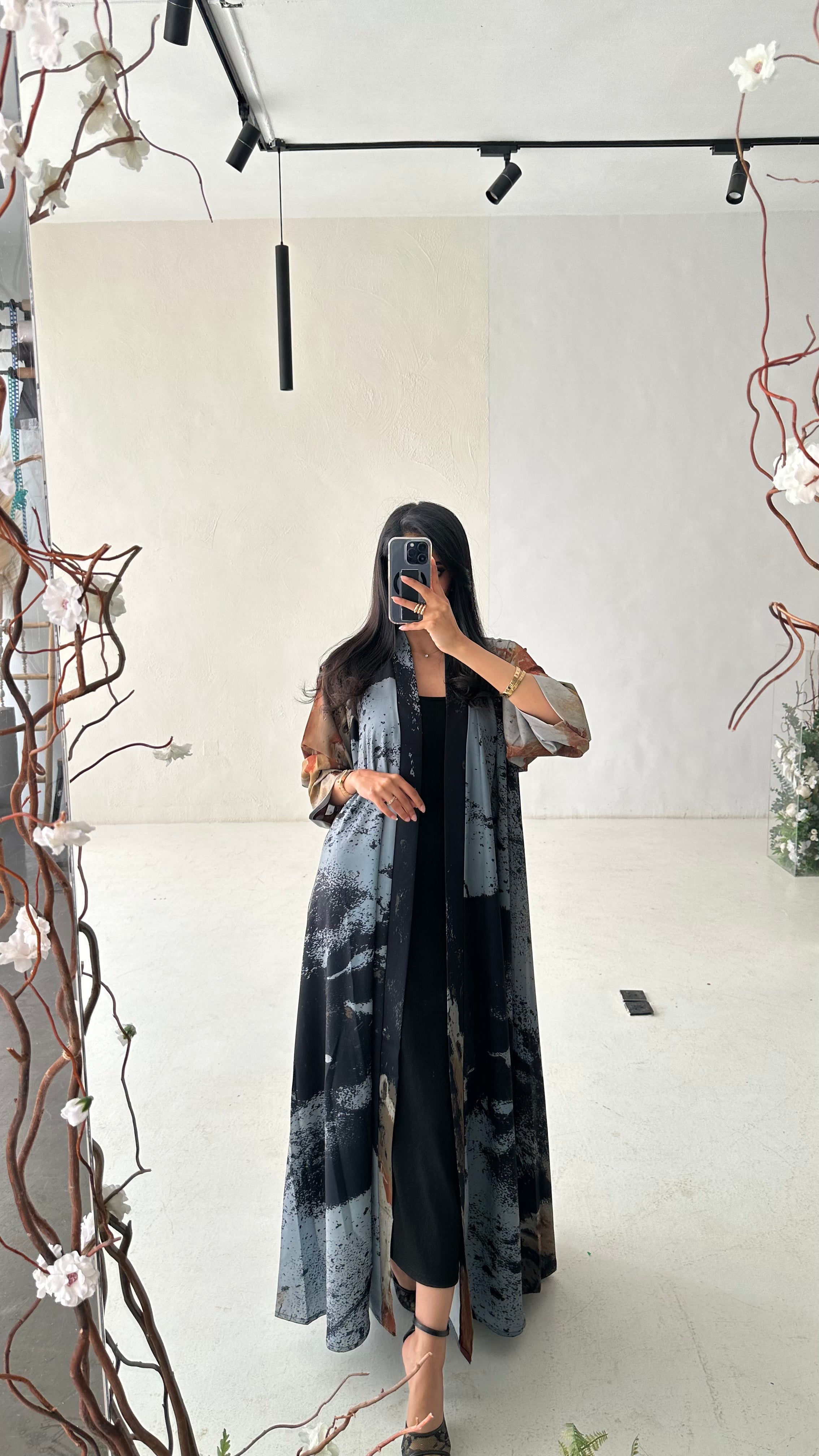 MW645 - Light Crepe Standing with Jacquard Half-Cloche