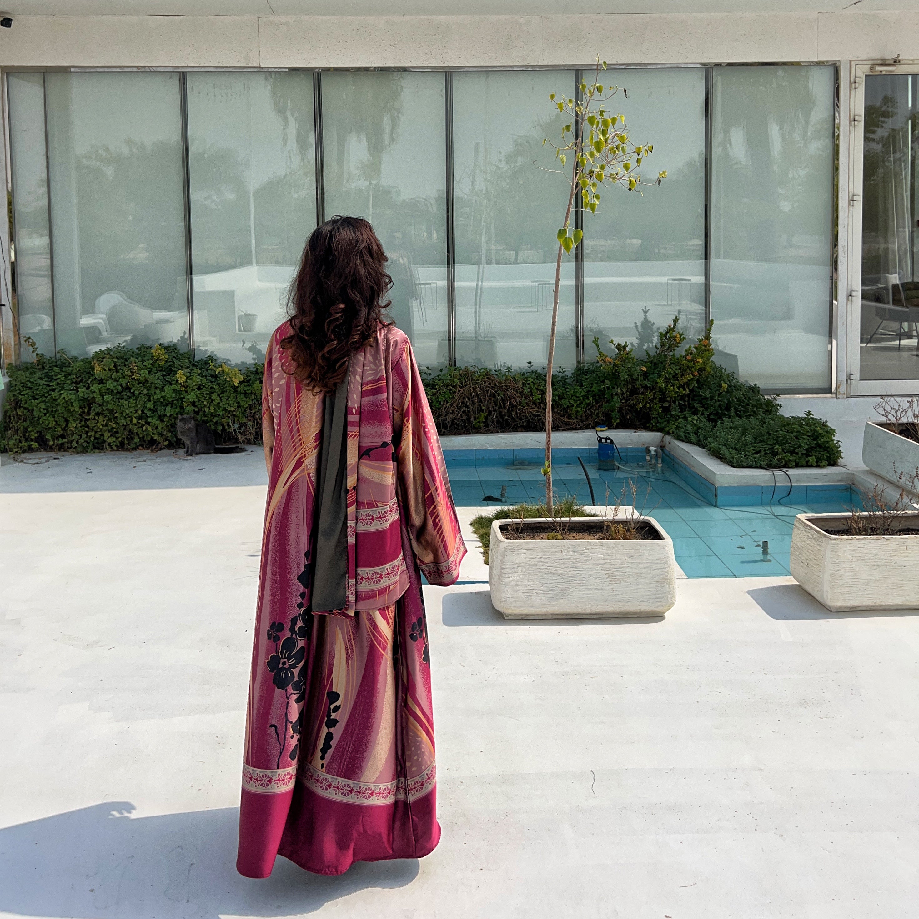 MW1614 - عباية مطبوعة حرير جاكار - Pink Jacquard - Aya