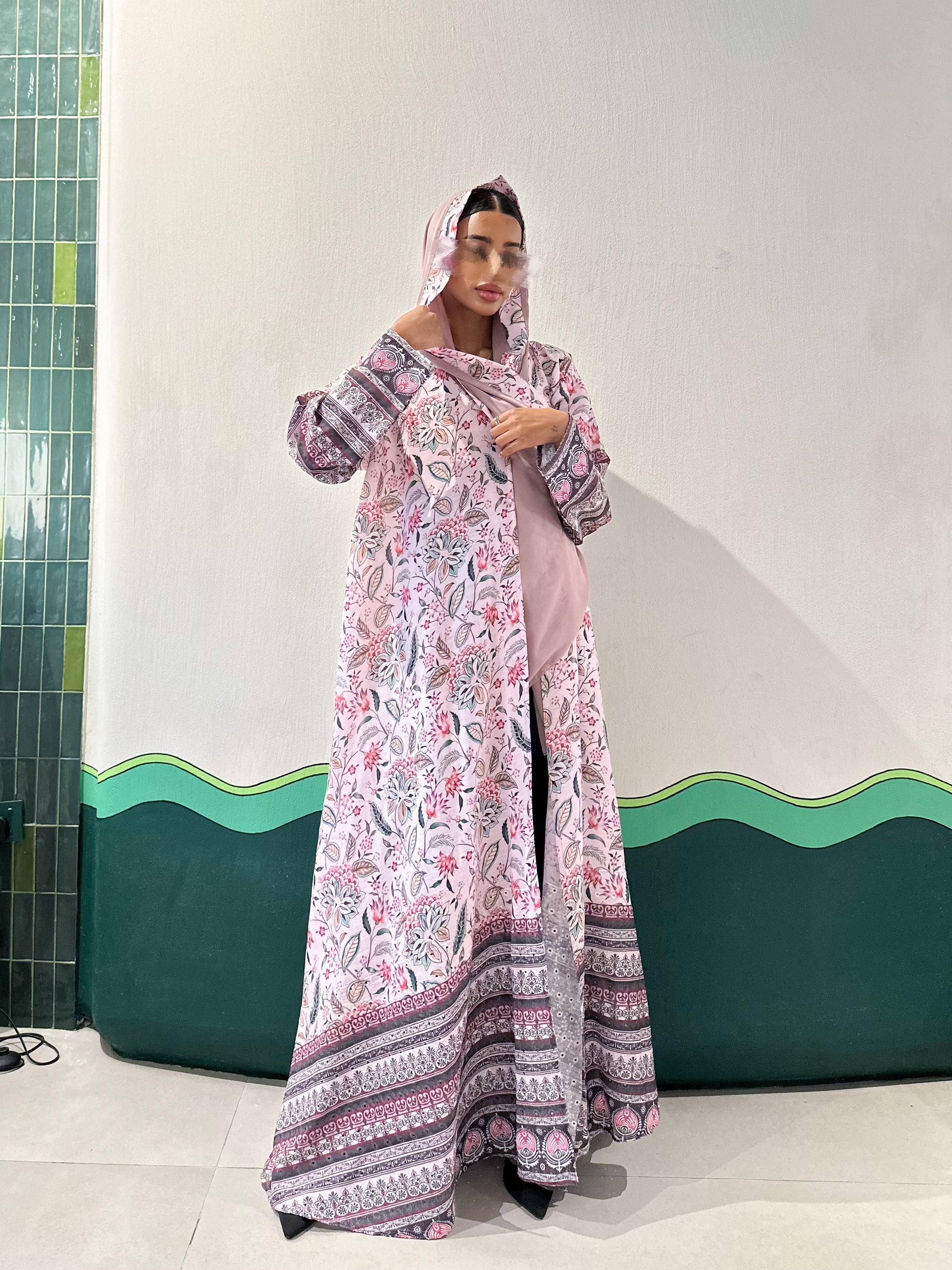 MWT524 - عباية ركامة زهريه مشجر