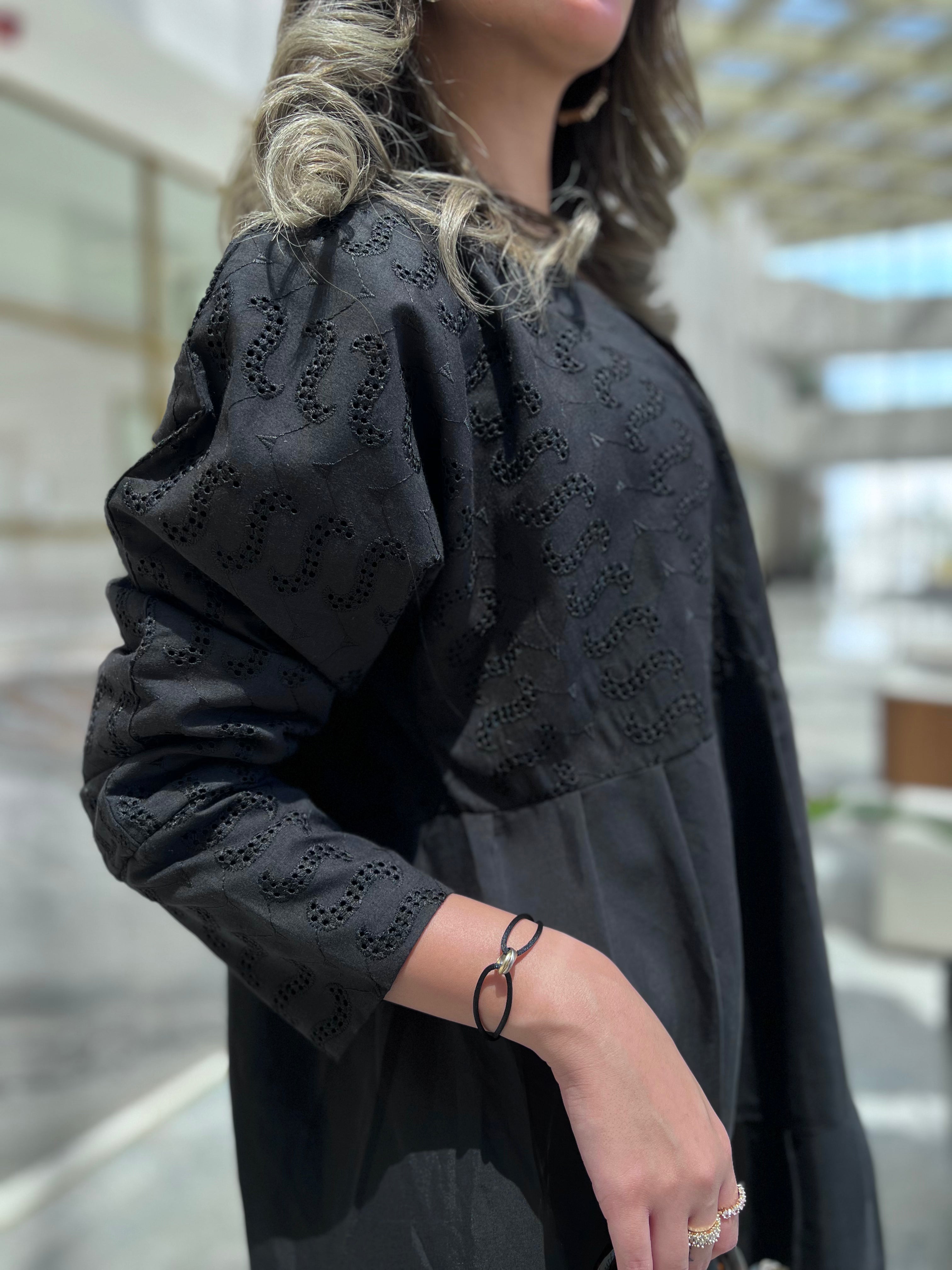 MW1617 - عباية حرير مغسول وركامة-Washed silk with ruching - Aya