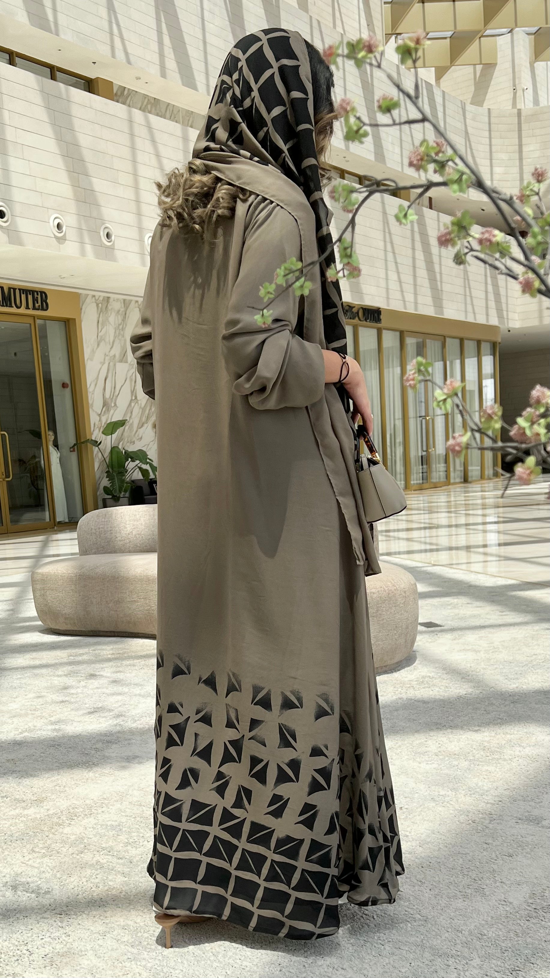 MW1616 - عباية صيفيه شيفون مبطن-Summer padded chiffon - Aya