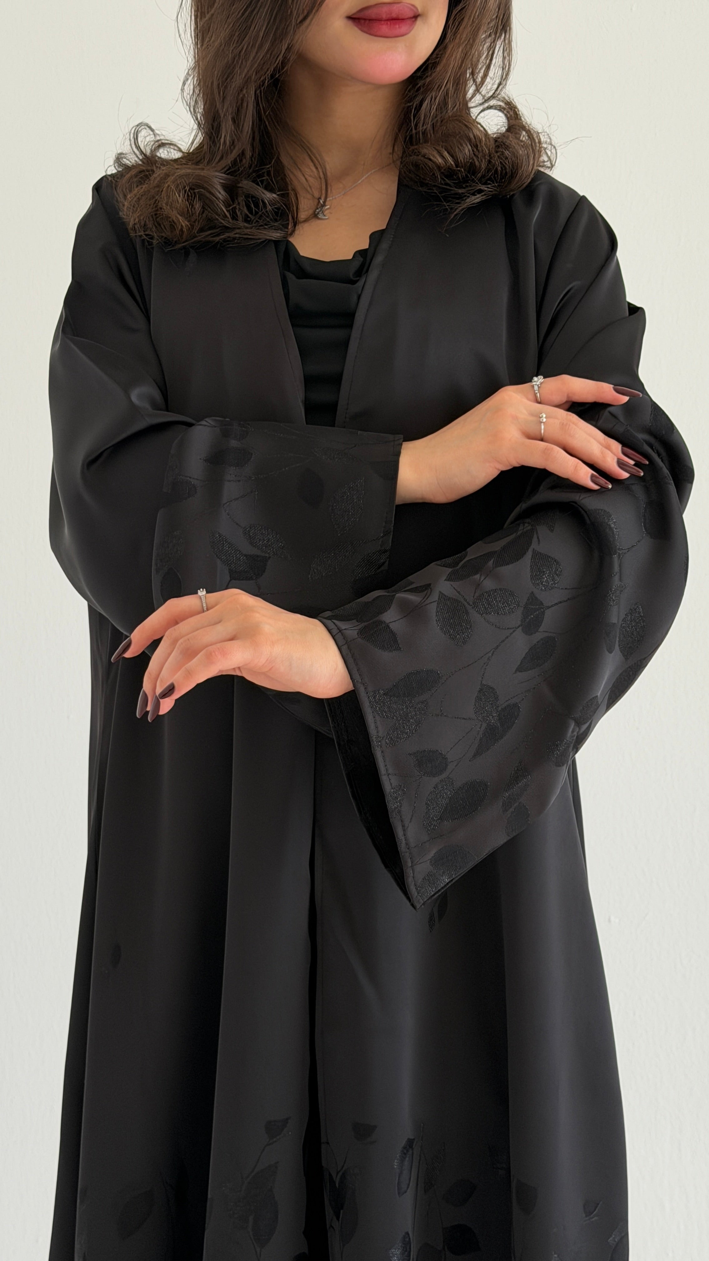 MW1868 - عباية اسود راقي بخامة الجاكار - Aya