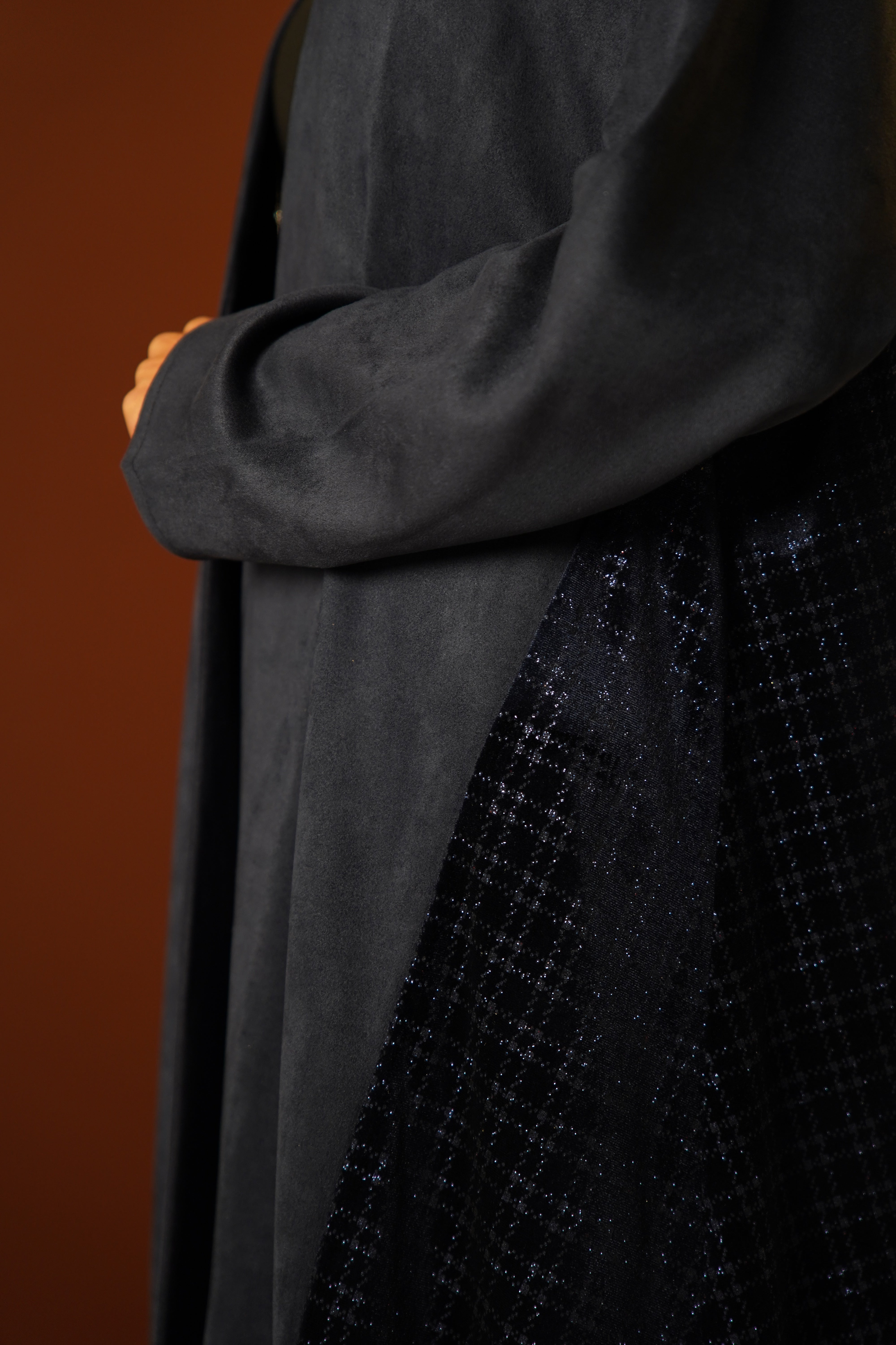 MW1856 - عباية بليزر غير متماثل لتعطي طابع الراقي