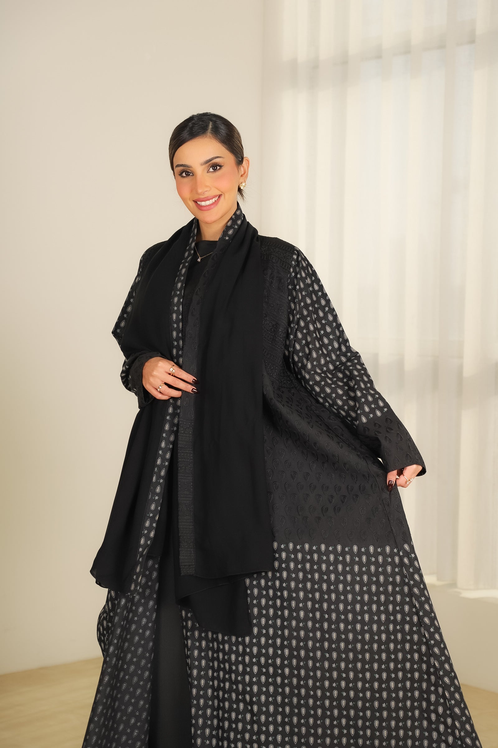 MWT523 - عباية ركامة أسود - Aya