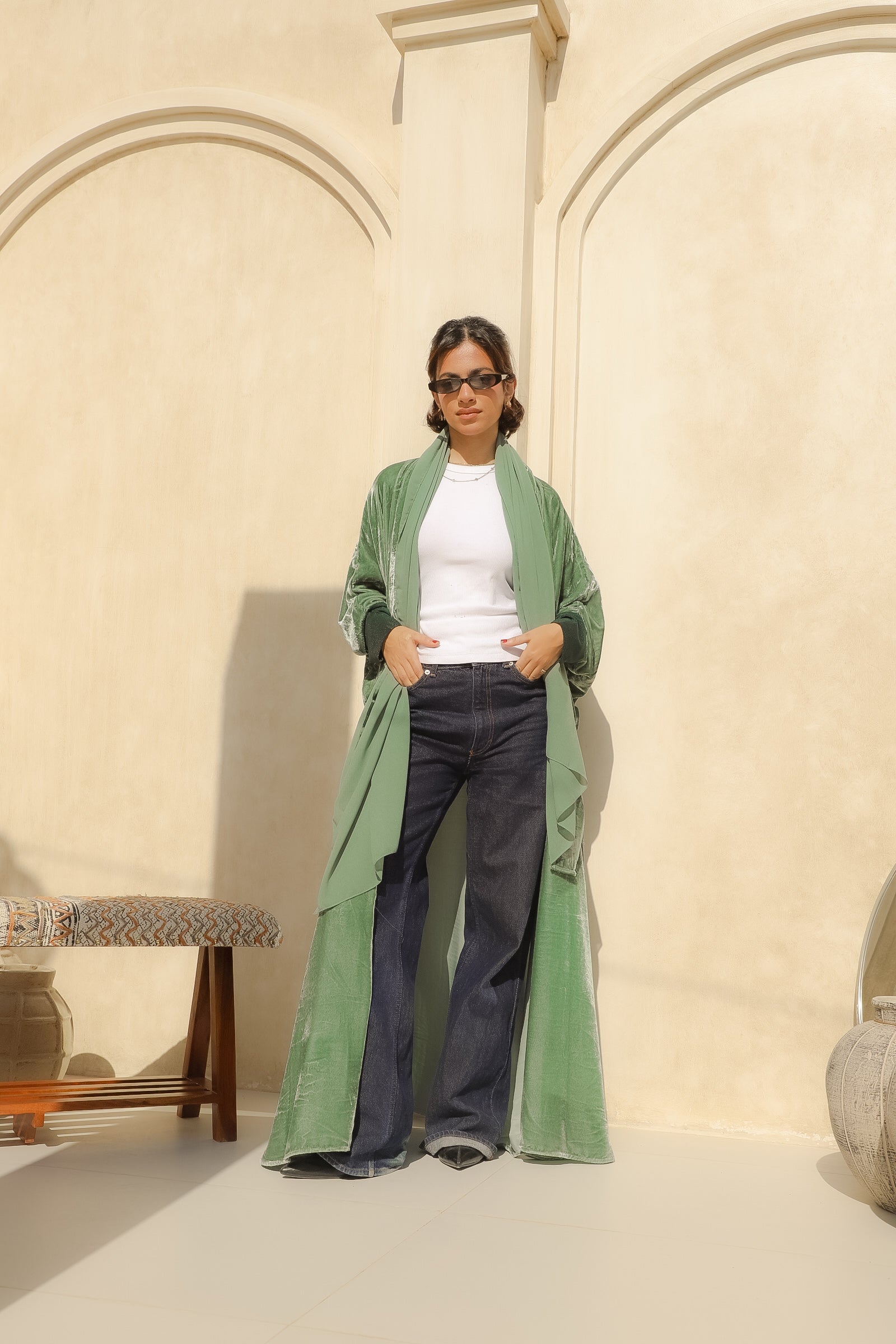 MWT564 - عباية مخمل زيتي فاتح مع أكمام استرتش - Aya