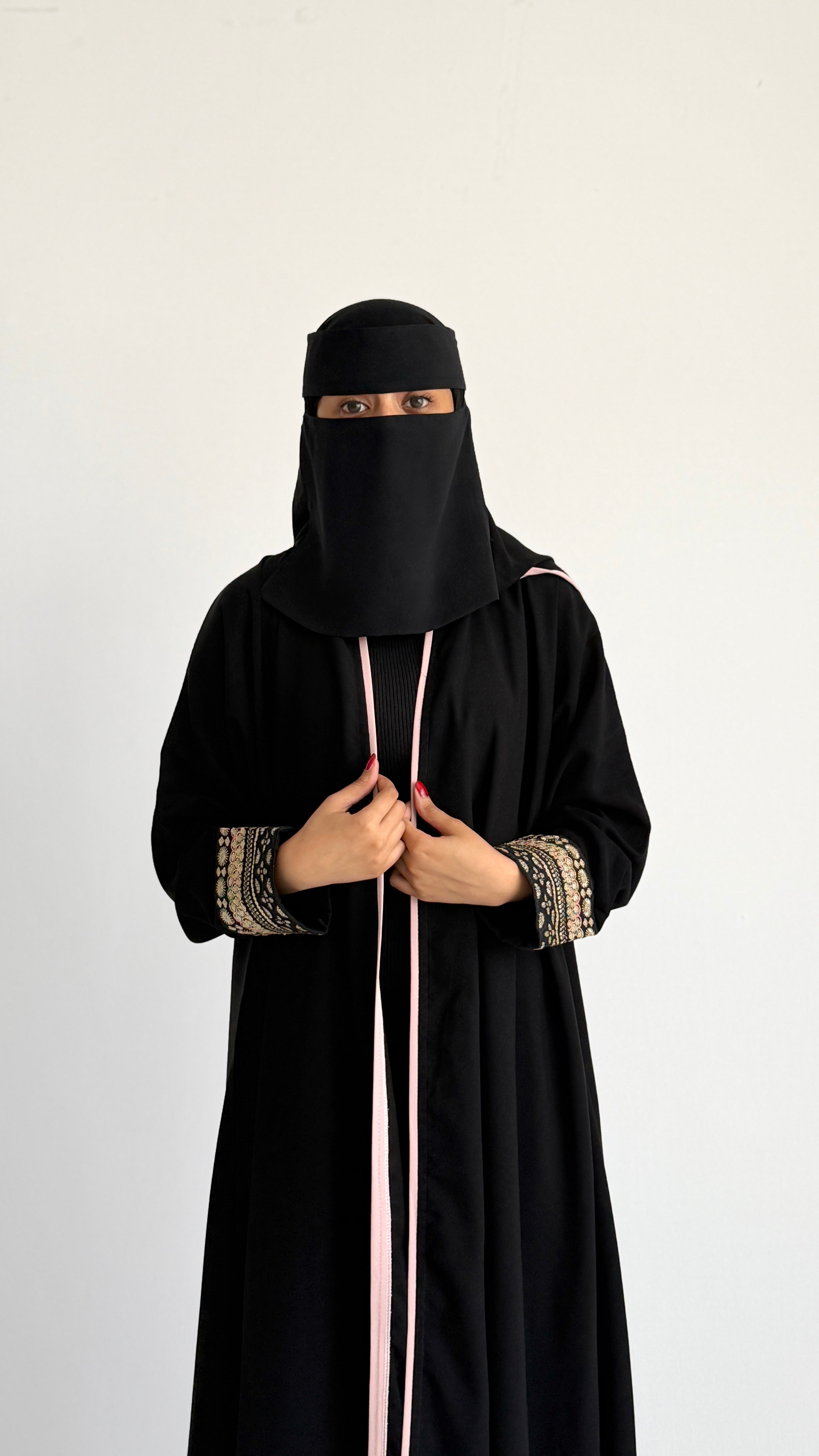 MWT789 - عباية كريب مع تدخيلة رمضانية - Aya