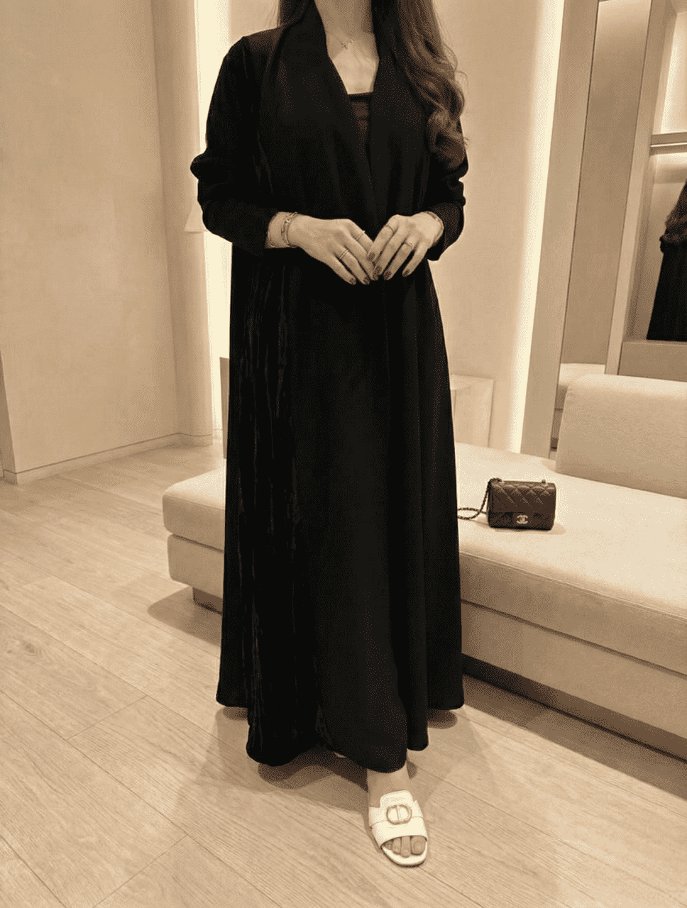 MWT908 - عباية سوداء كريب سراميك - Aya