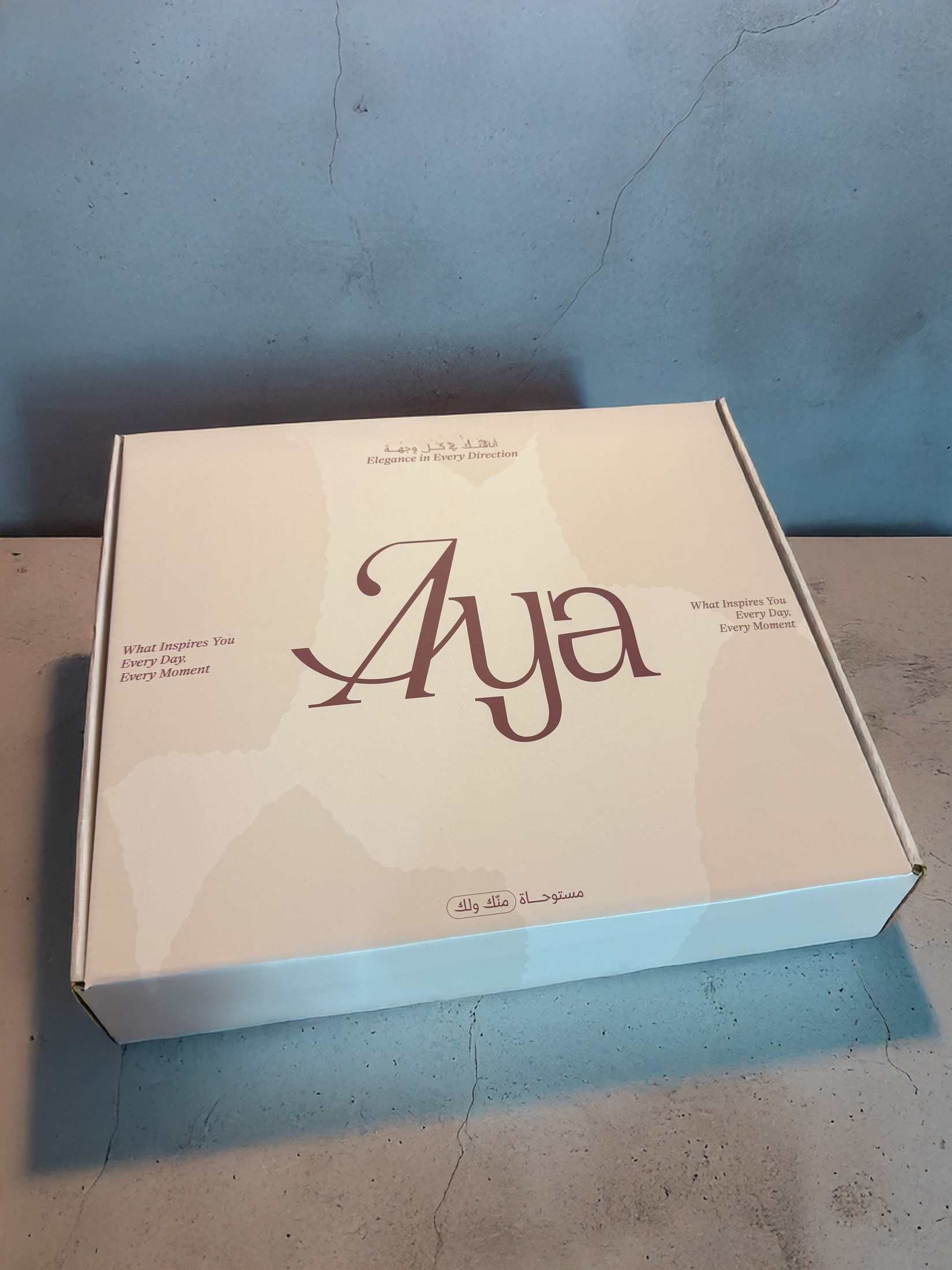 MWT30 - كريب انترنت تطريز يدوي نص كلوش - Aya