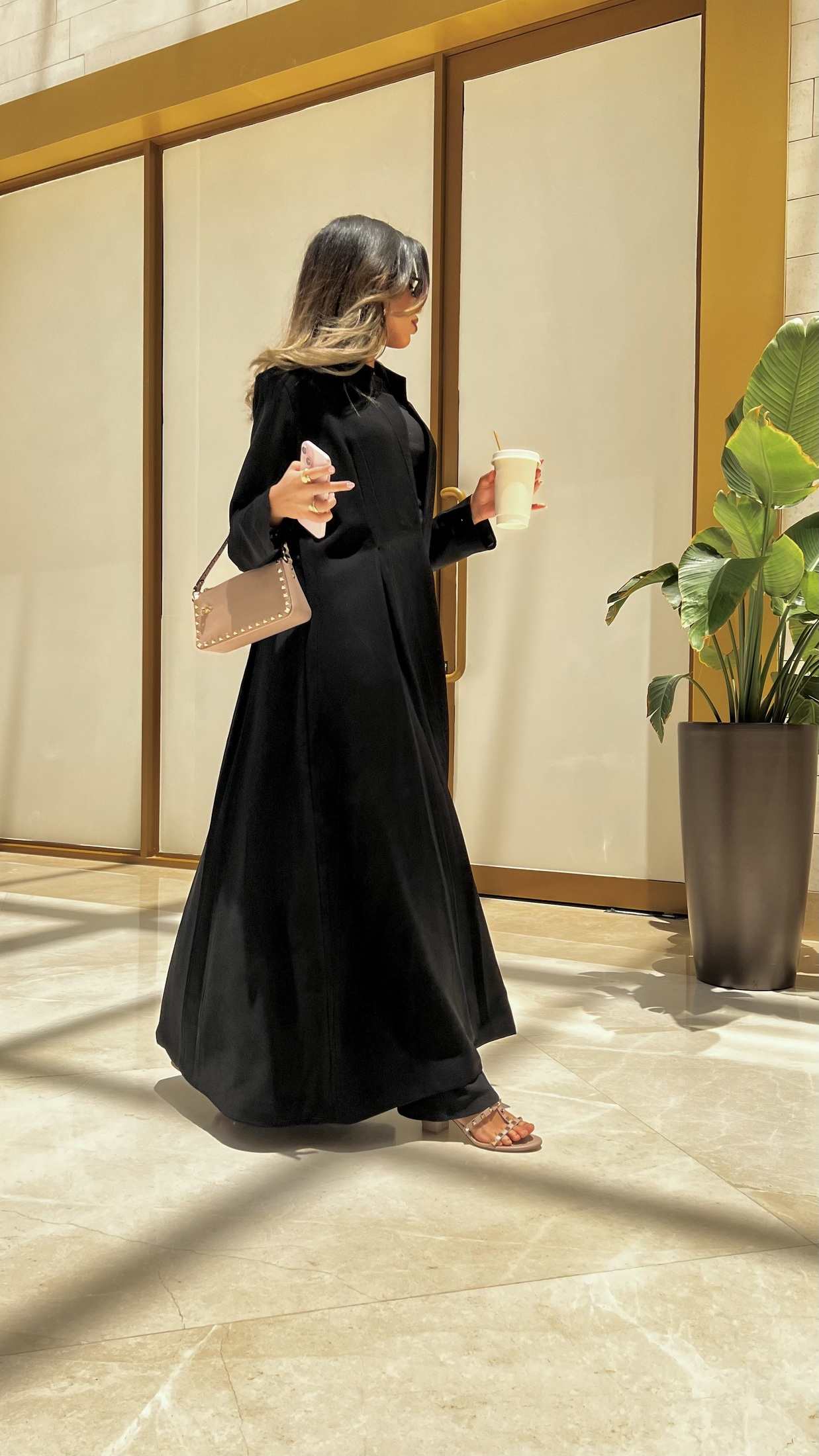 MW1577 - عباية كريب بقصة أنيقة | Elegant Cut Crepe Abaya - Aya